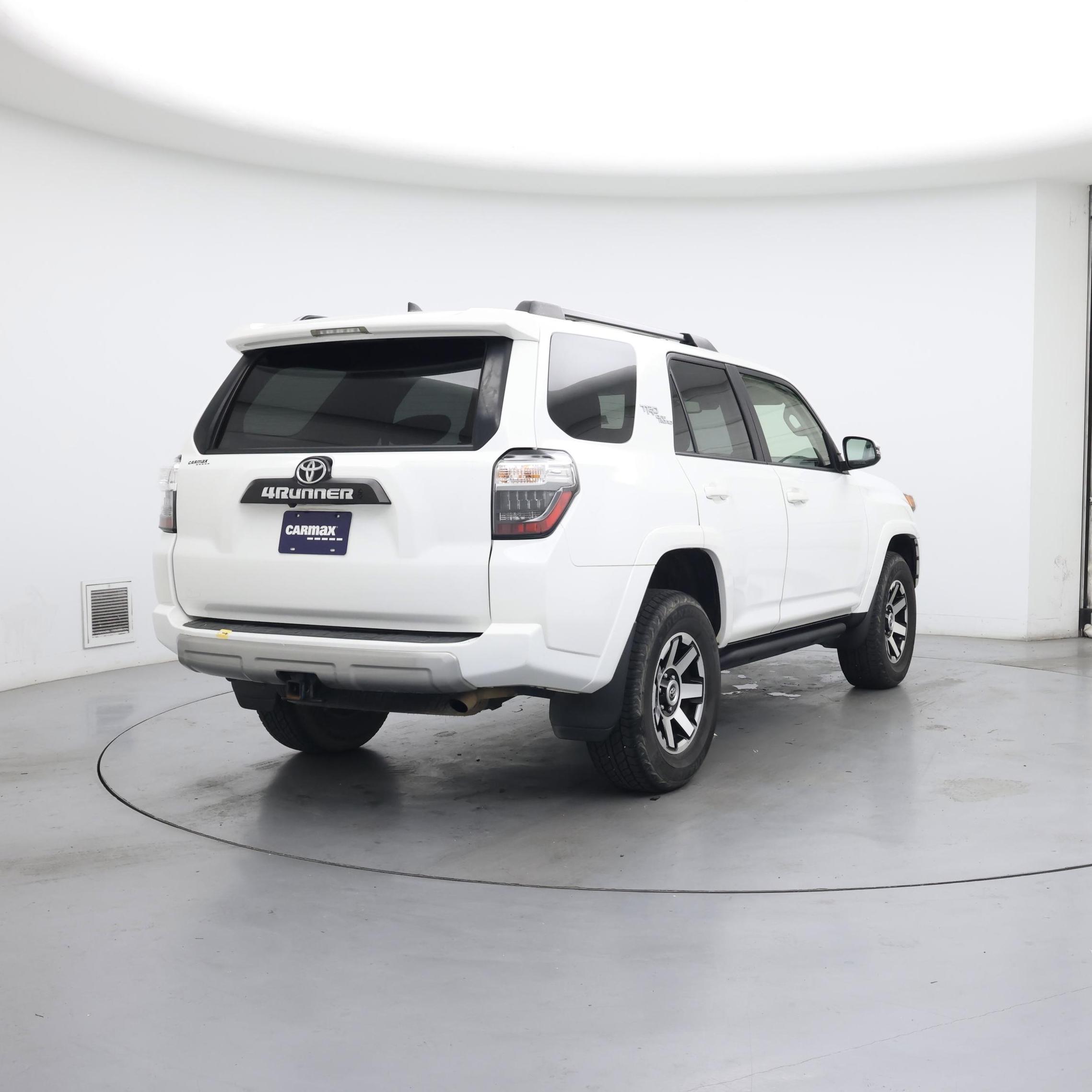 Thumbnail: 2021 Toyota 4Runner - 8