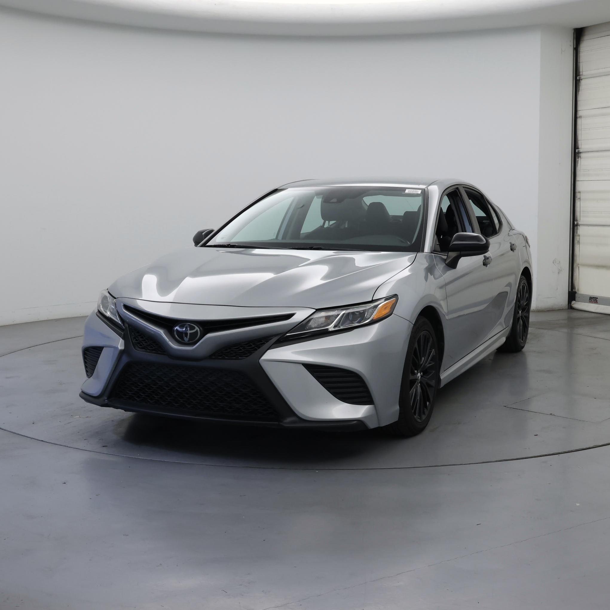 Thumbnail: 2019 Toyota Camry - 4