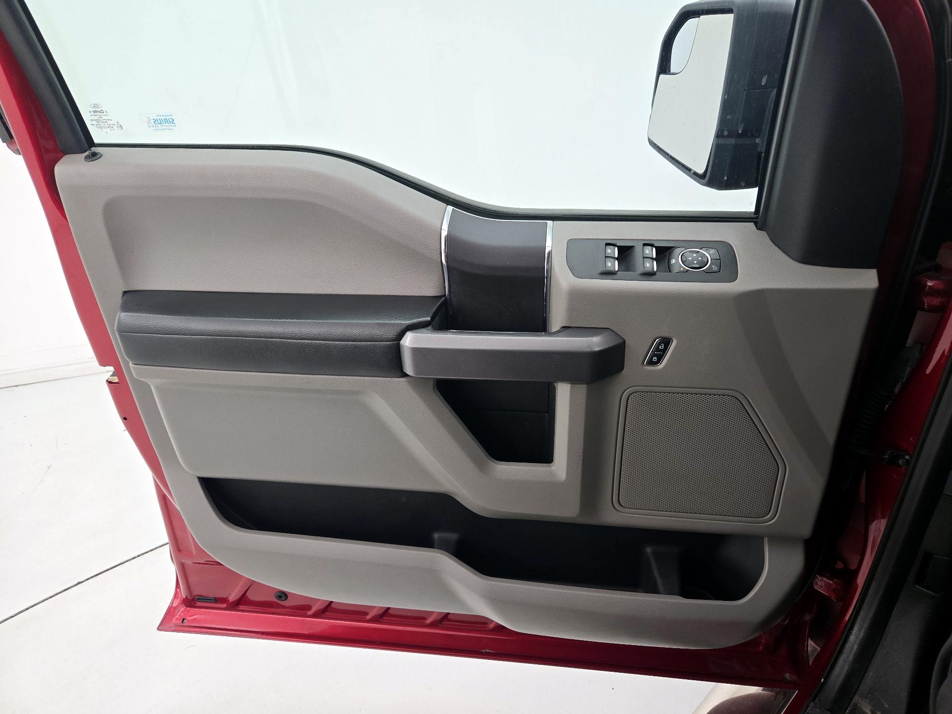 Thumbnail: 2016 Ford F-150 - 12
