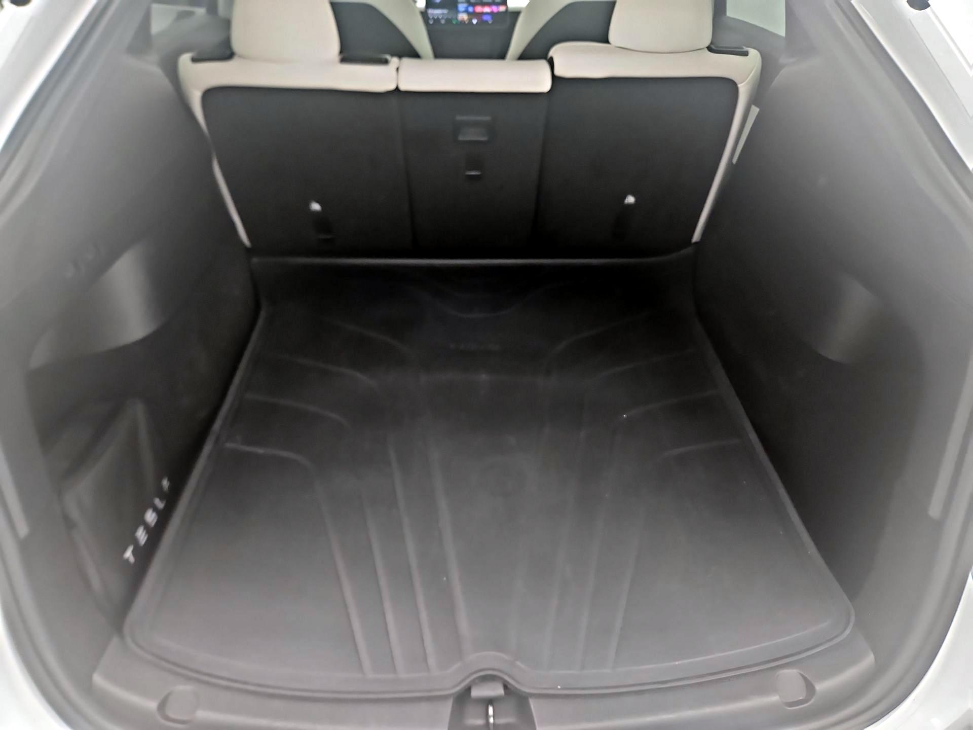 Thumbnail: 2021 Tesla Model Y - 19