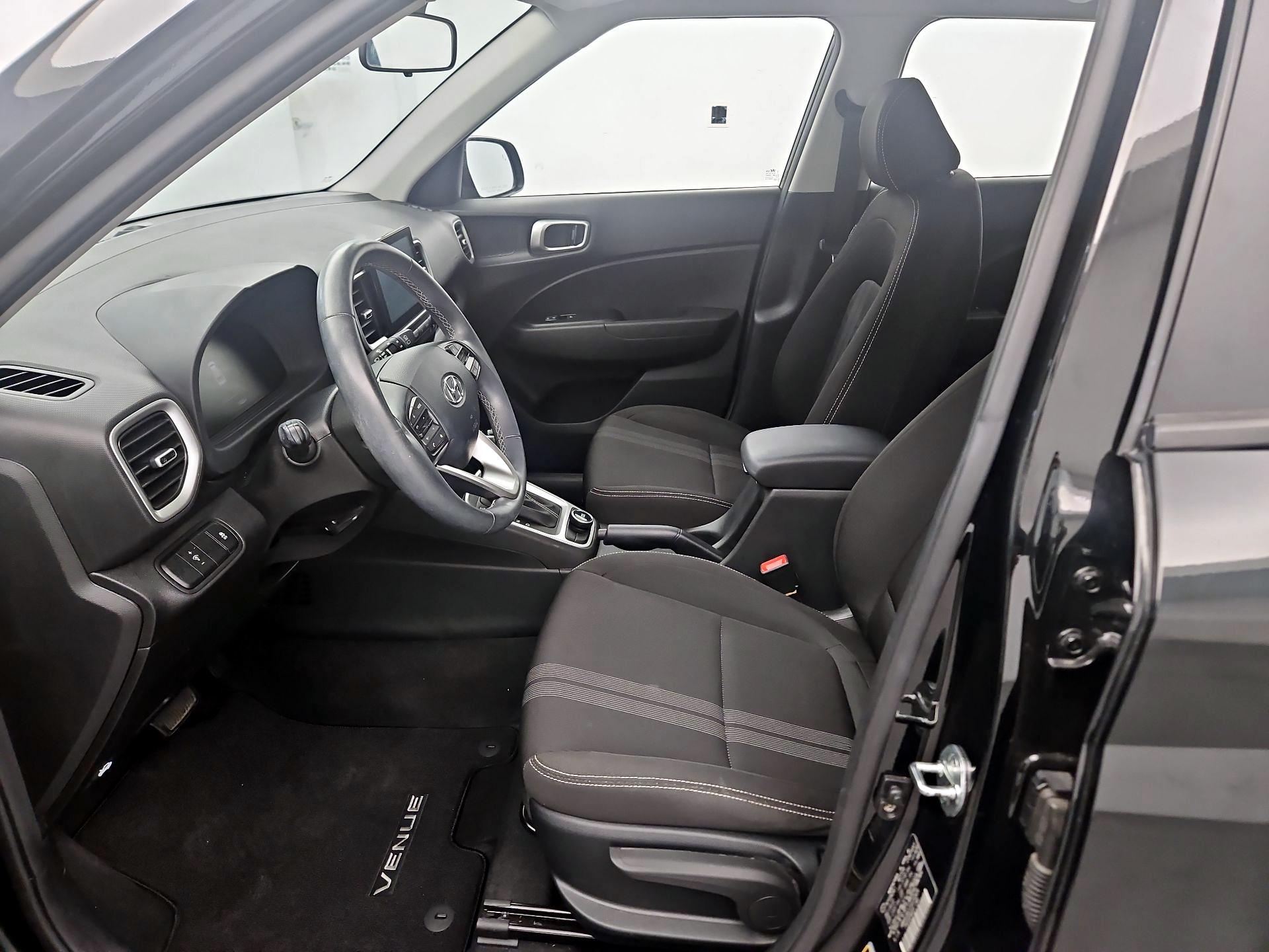 Thumbnail: 2023 Hyundai Venue - 11