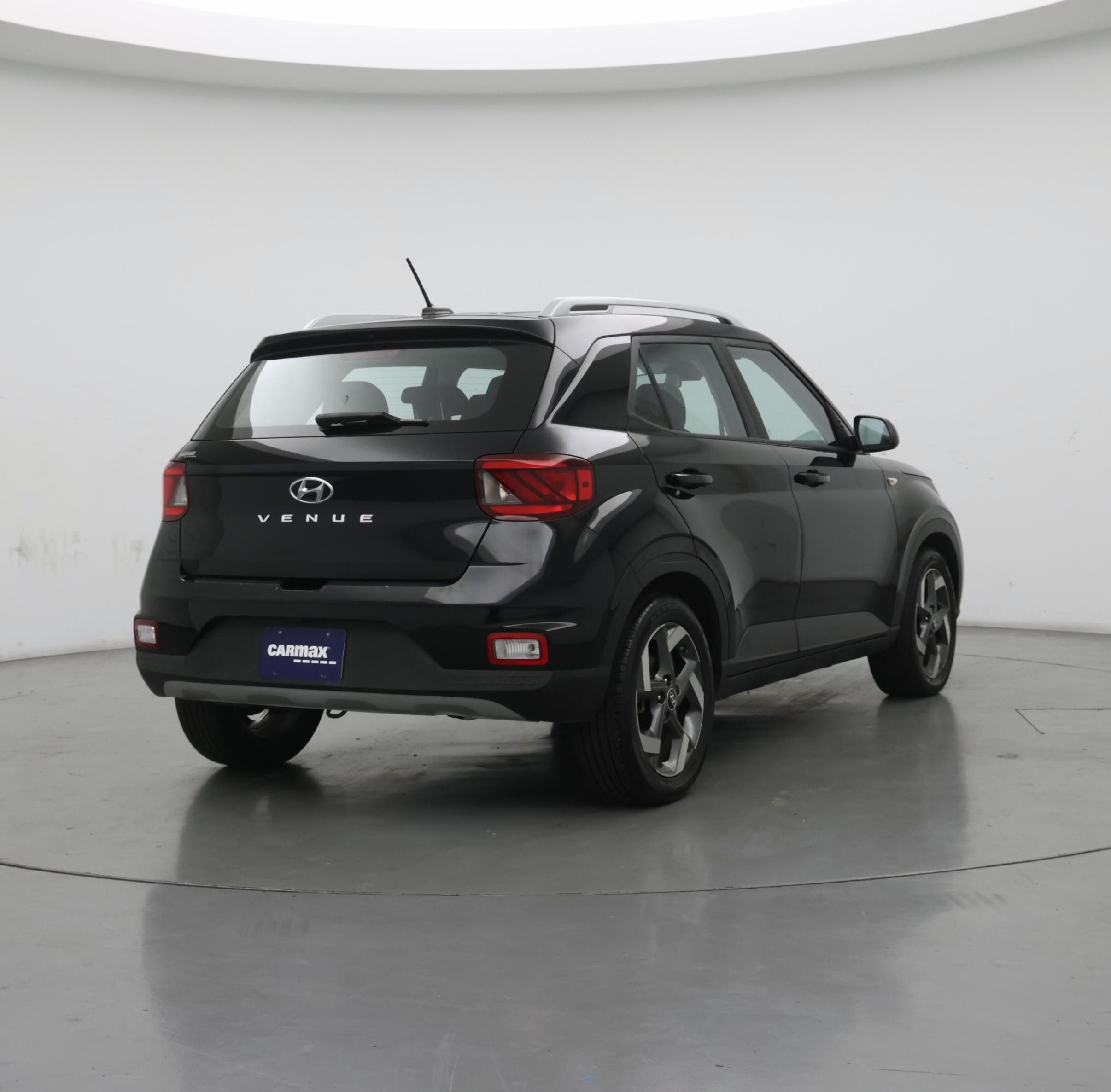 Thumbnail: 2023 Hyundai Venue - 8