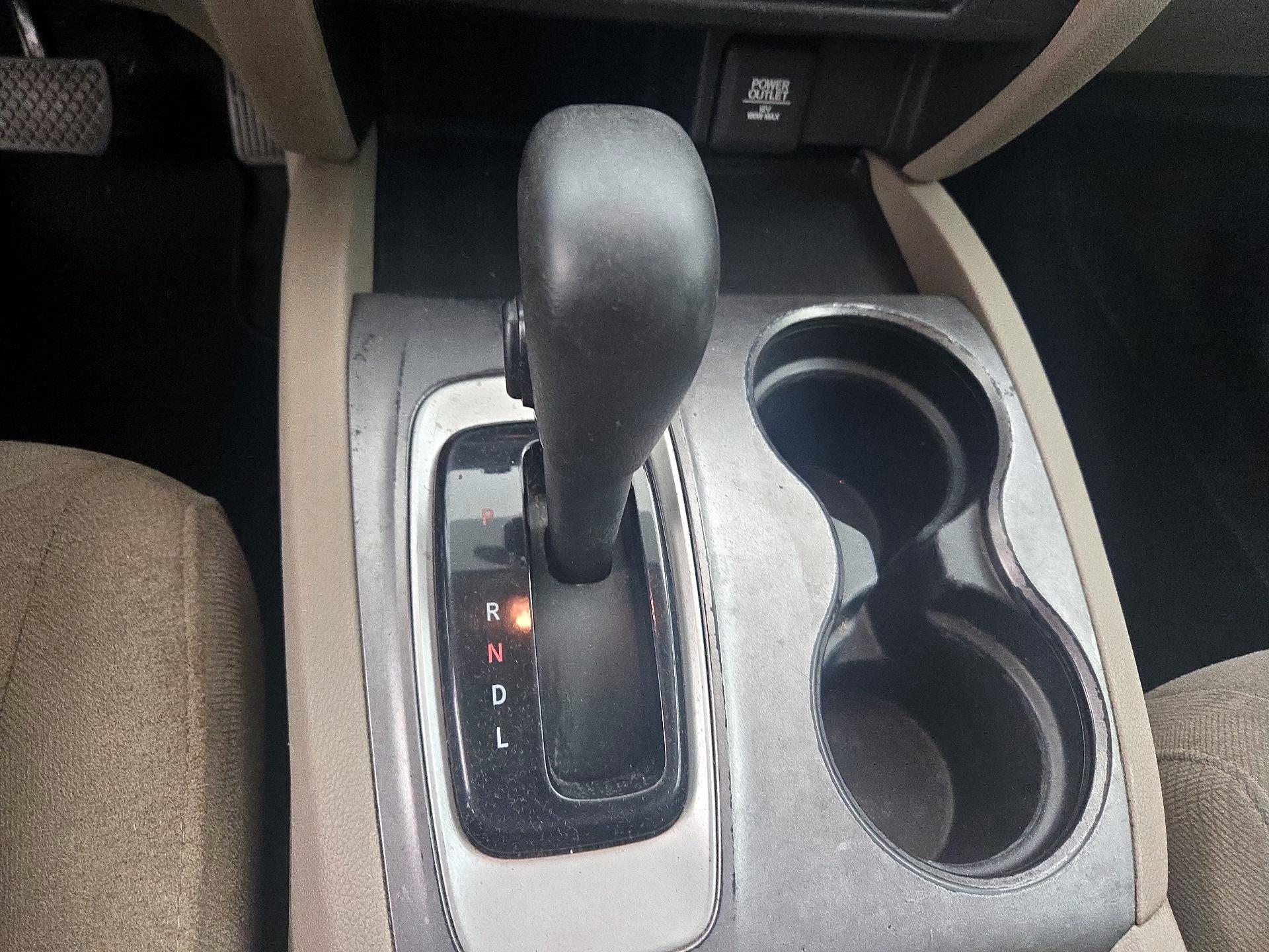 Thumbnail: 2016 Honda Pilot - 17