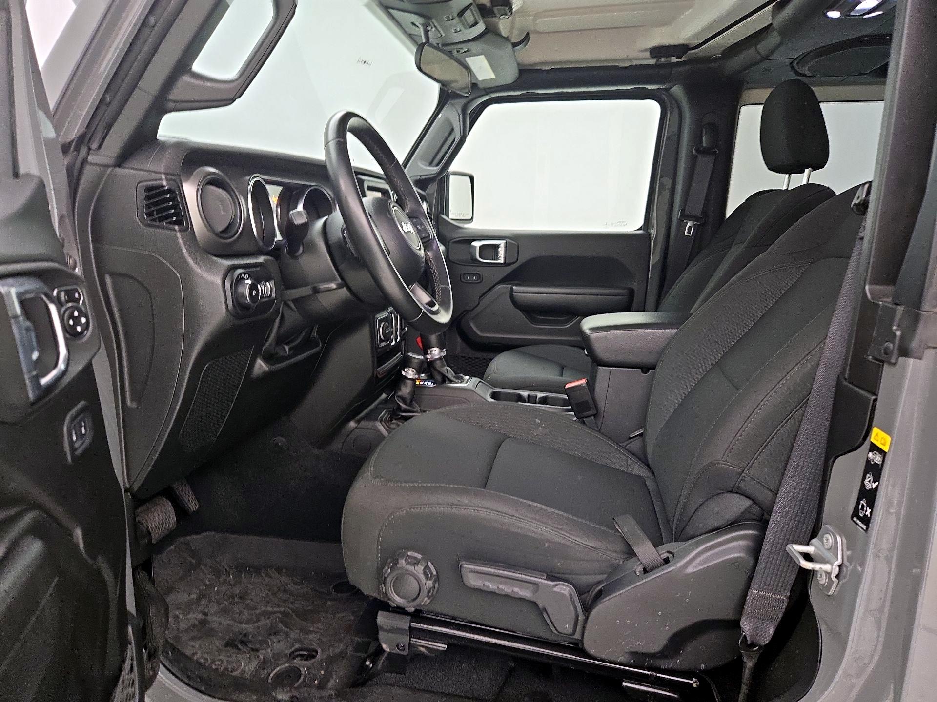 Thumbnail: 2022 Jeep Wrangler - 11