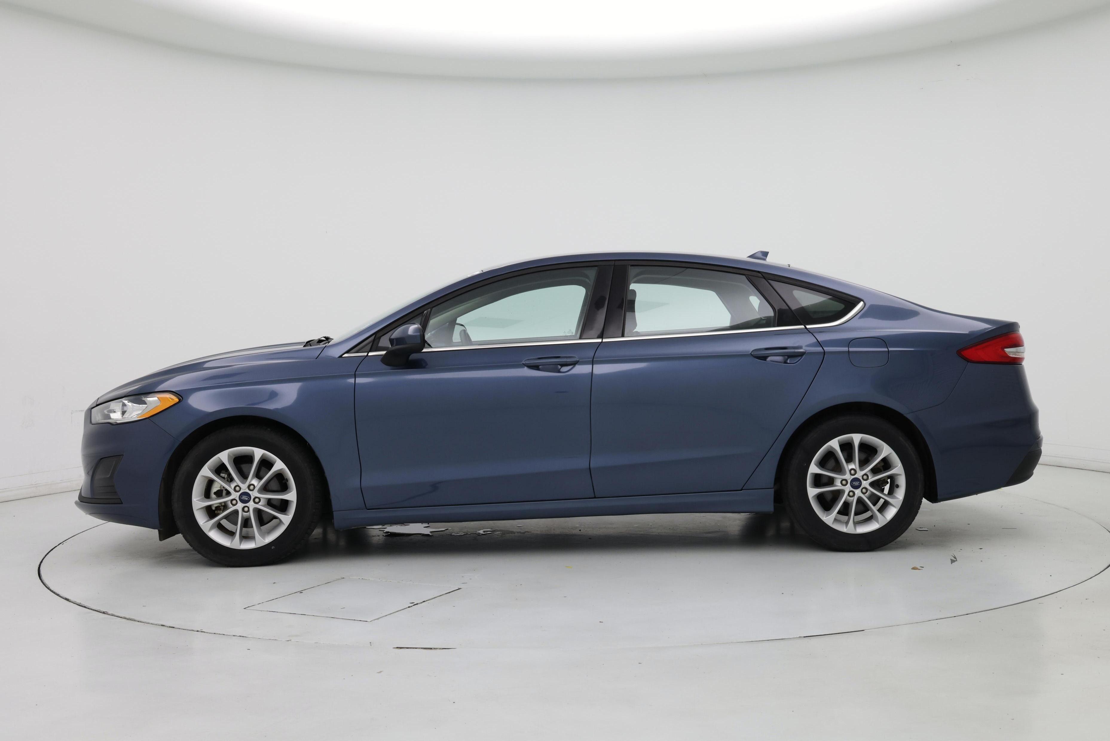 Thumbnail: 2019 Ford Fusion - 3