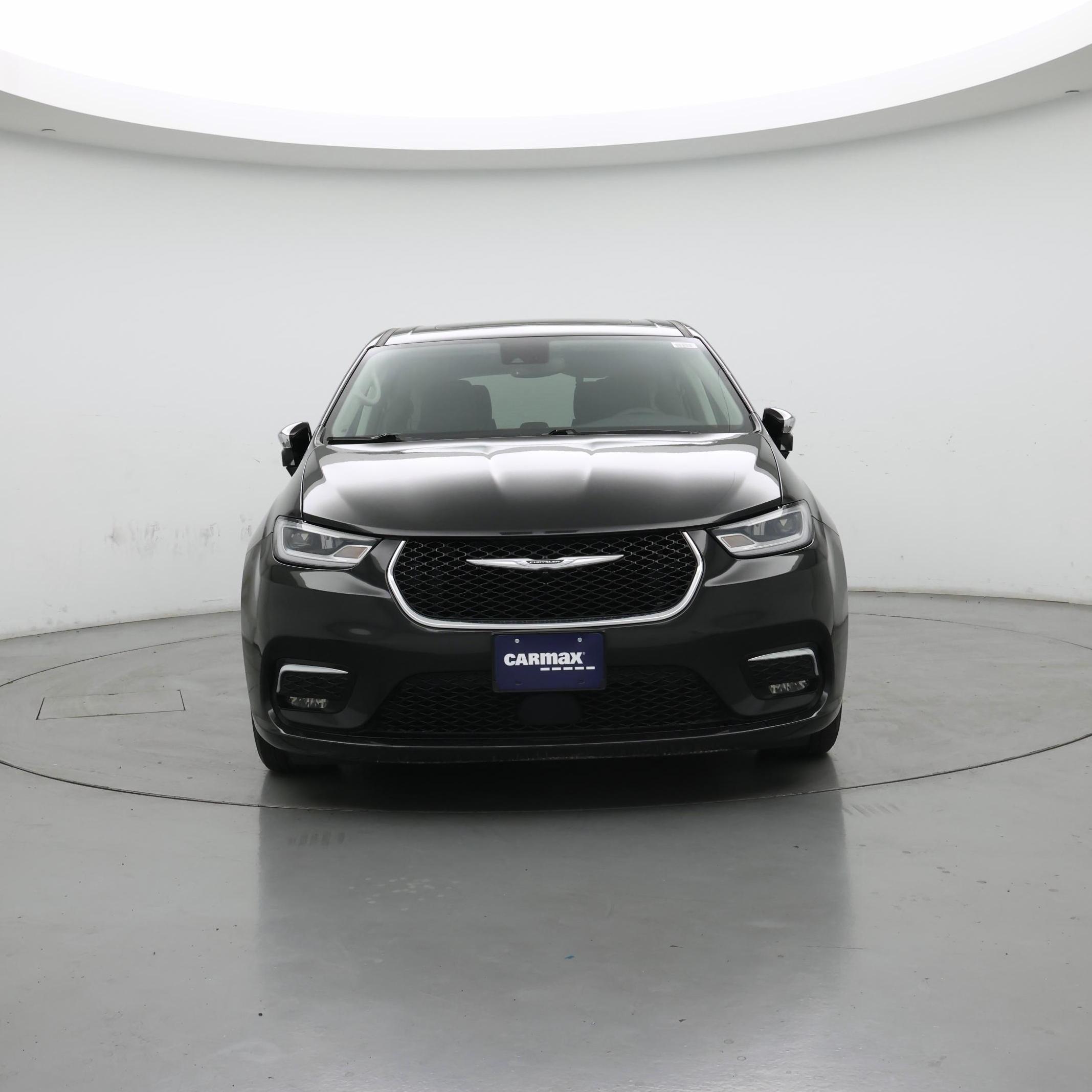Thumbnail: 2023 Chrysler Pacifica - 5
