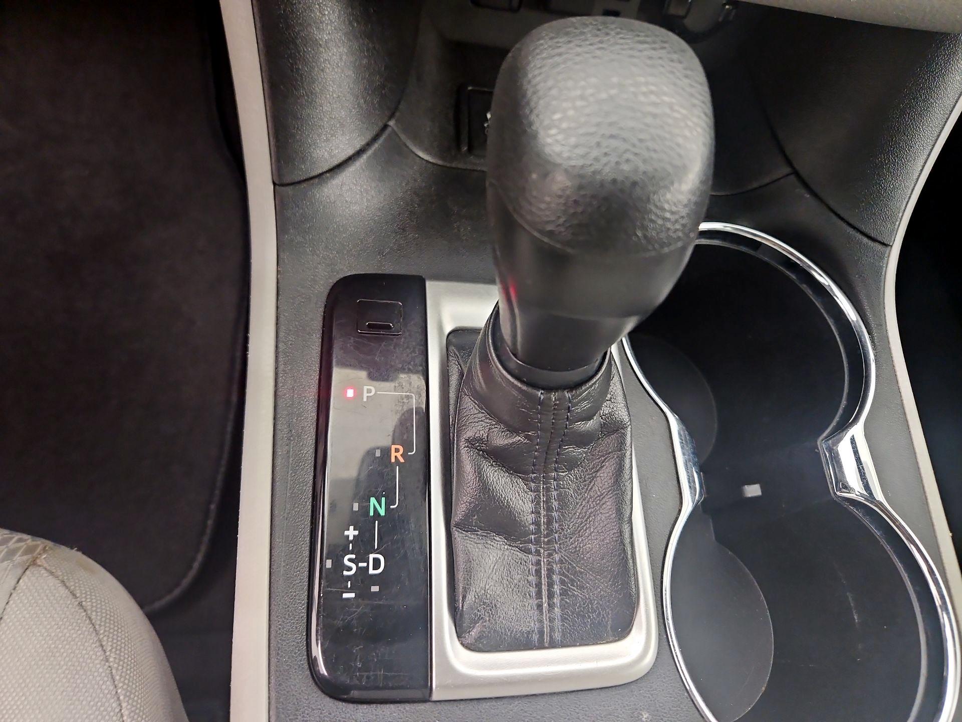 Thumbnail: 2019 Toyota Highlander - 17