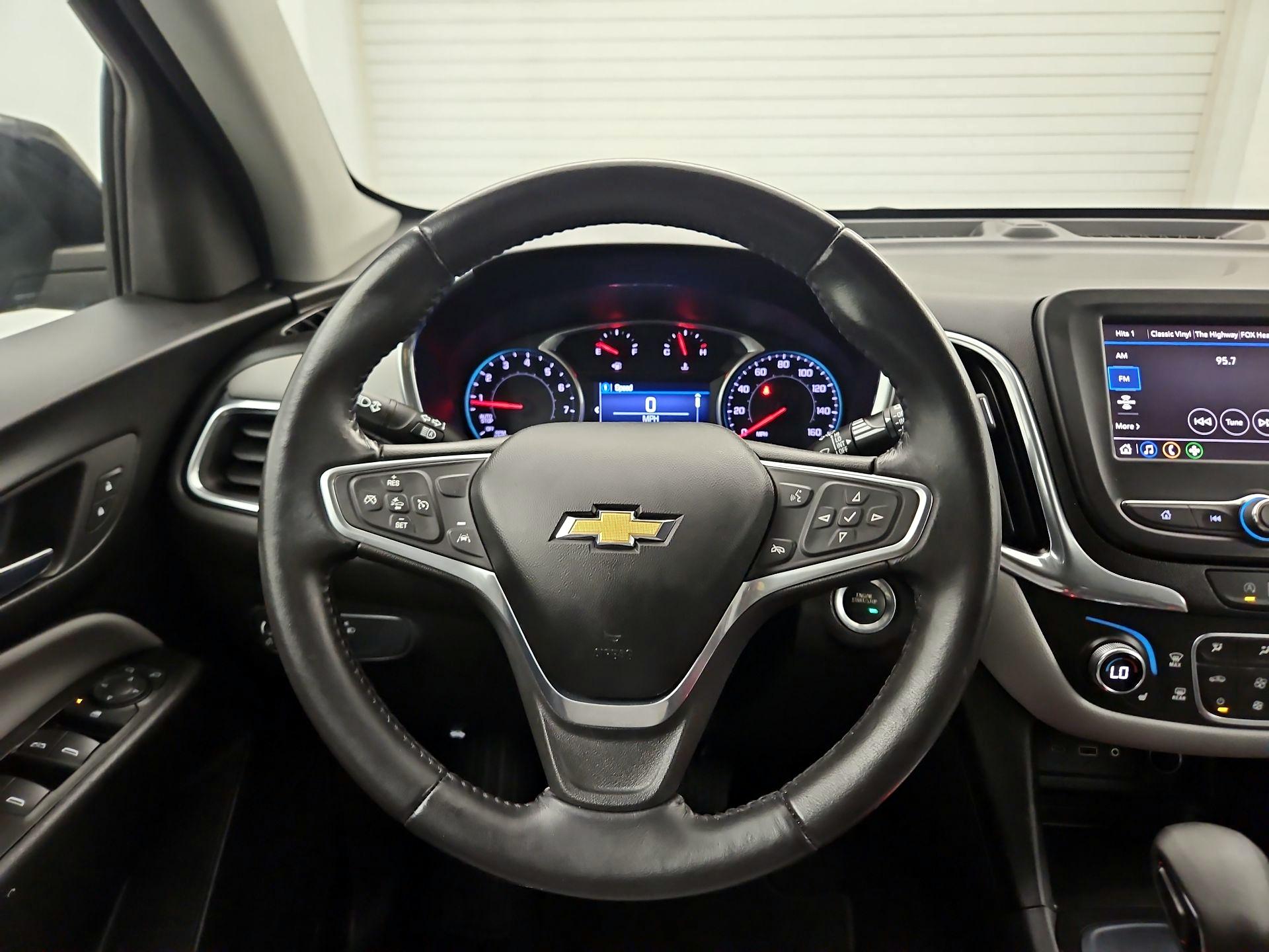 Thumbnail: 2022 Chevrolet Equinox - 10