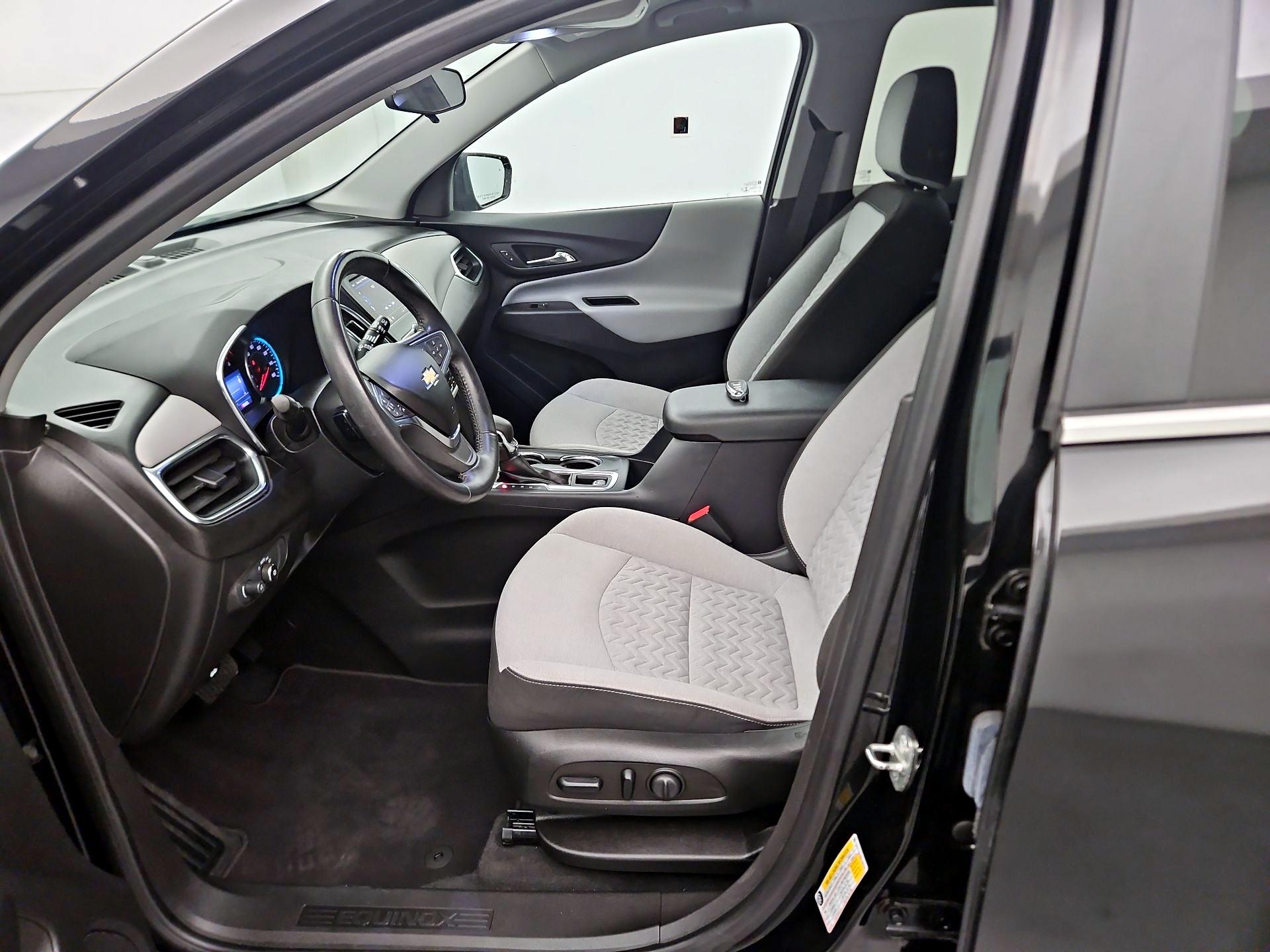 Thumbnail: 2022 Chevrolet Equinox - 11