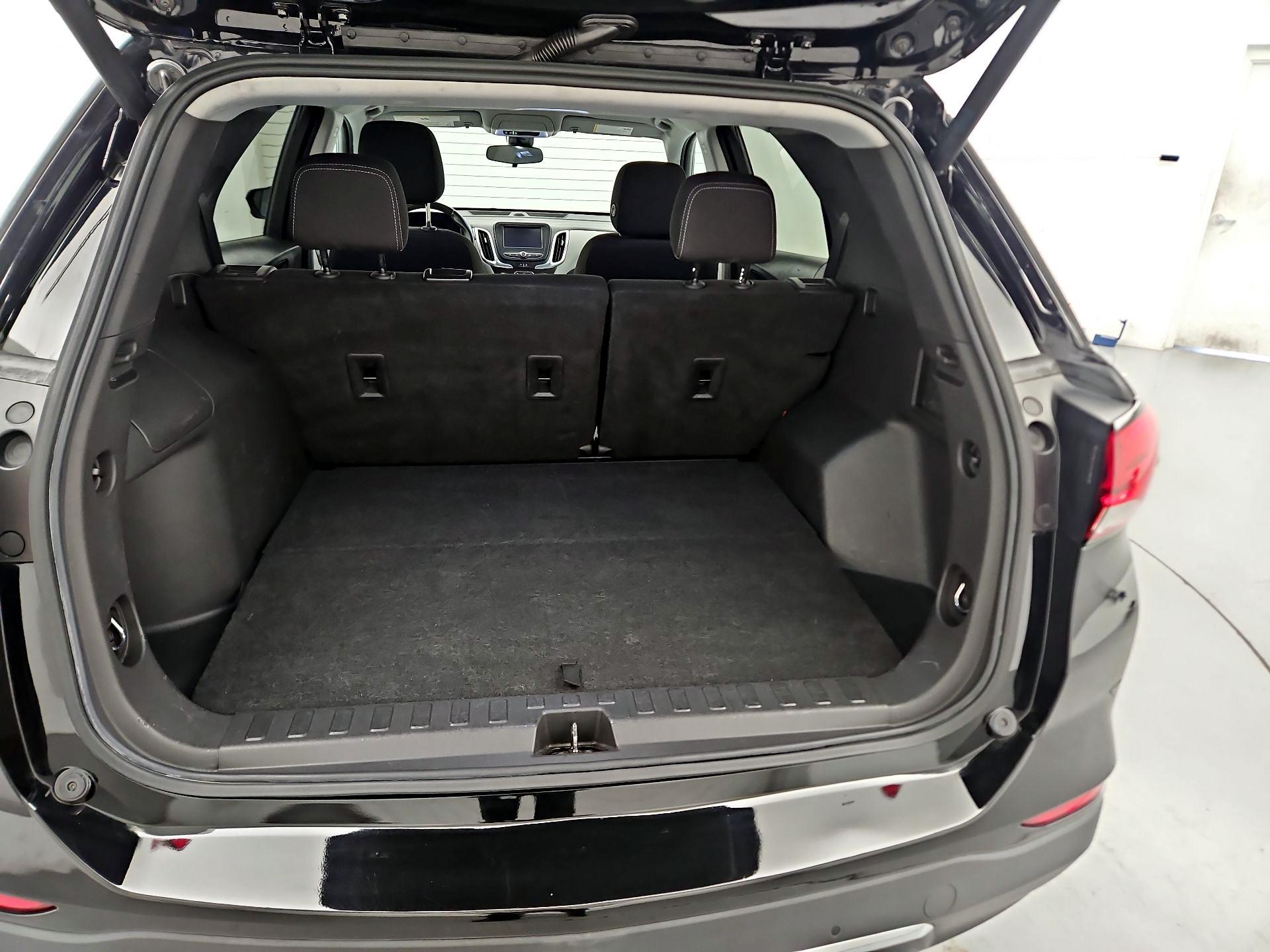 Thumbnail: 2022 Chevrolet Equinox - 19
