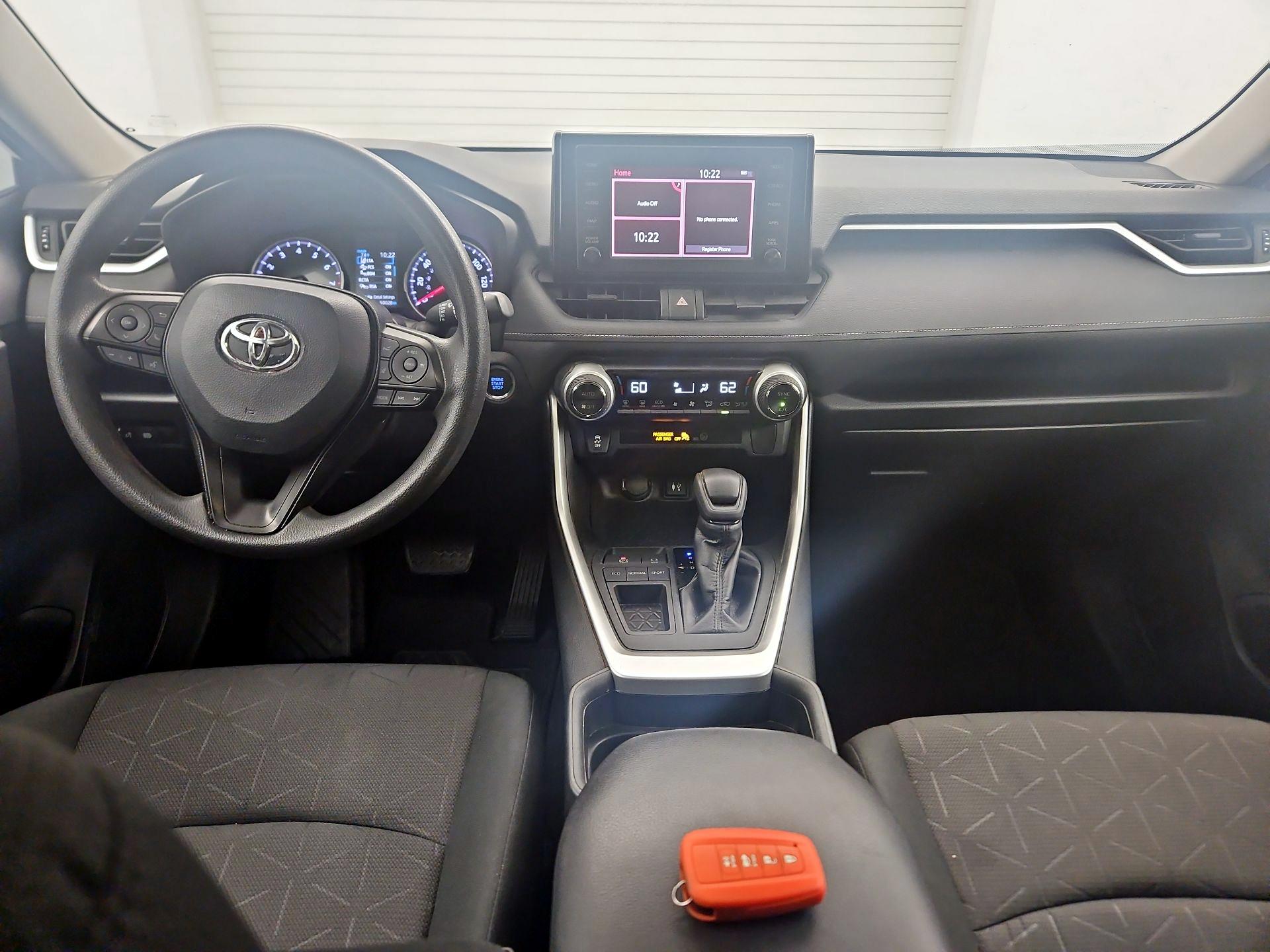 Thumbnail: 2019 Toyota RAV4 - 9