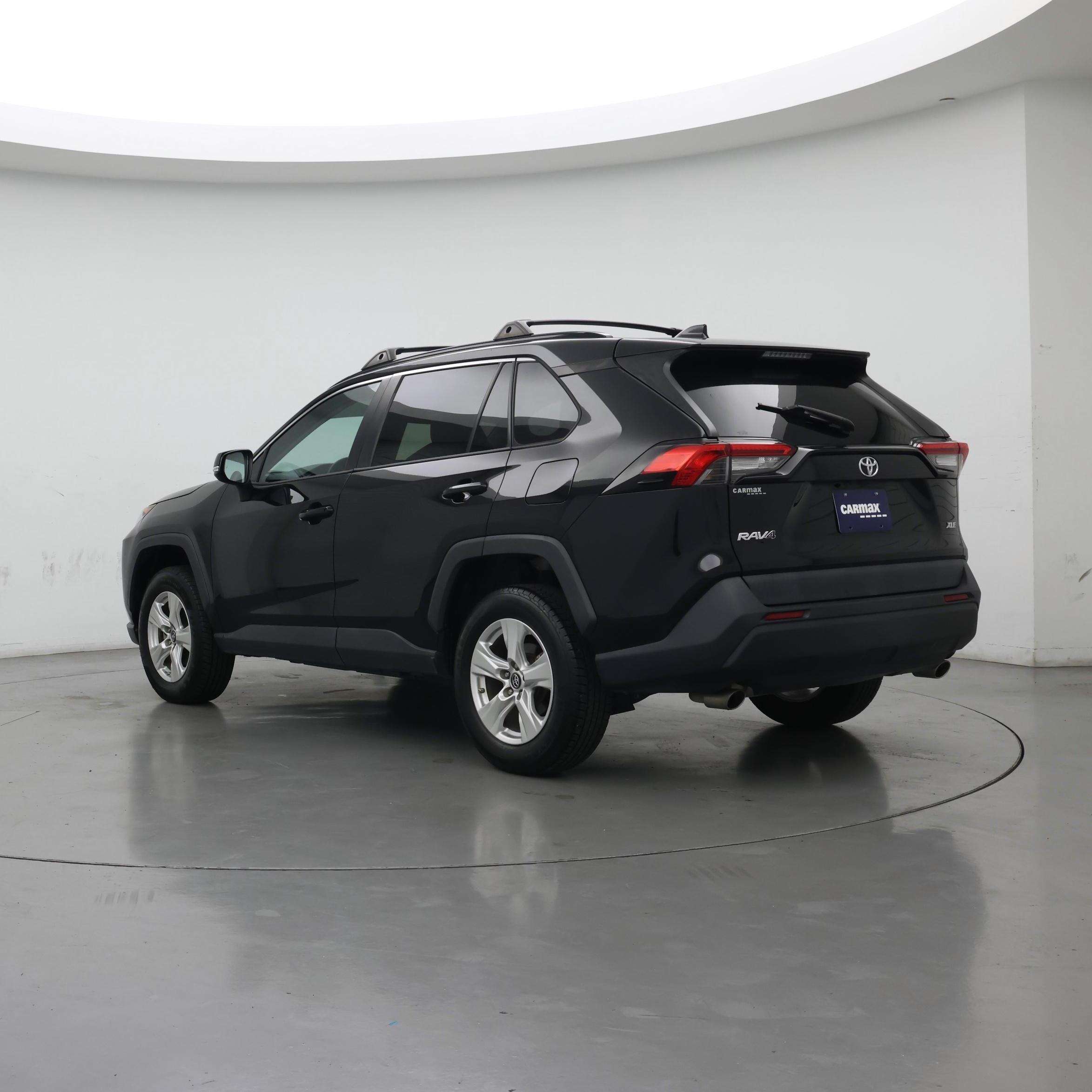 Thumbnail: 2019 Toyota RAV4 - 2