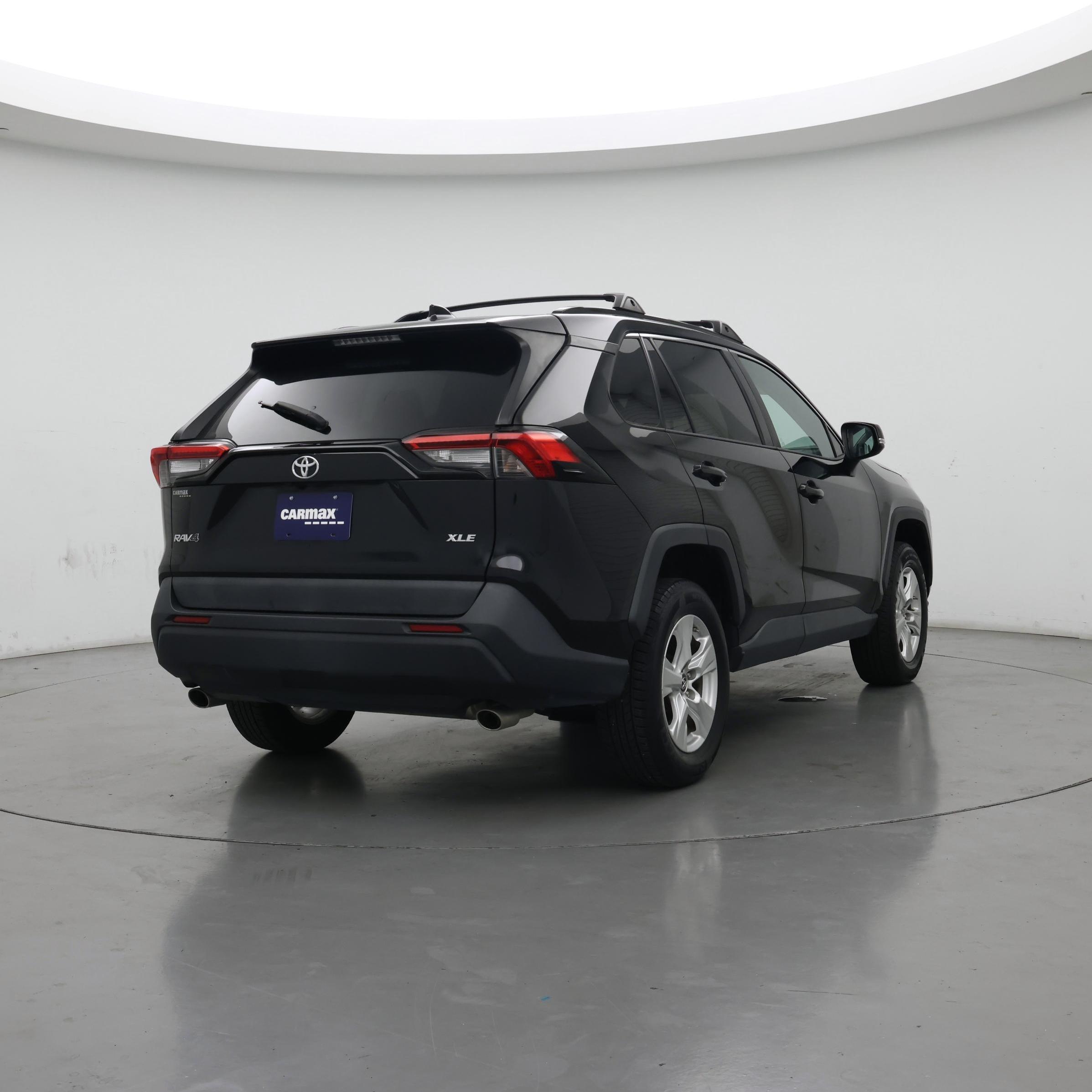 Thumbnail: 2019 Toyota RAV4 - 8