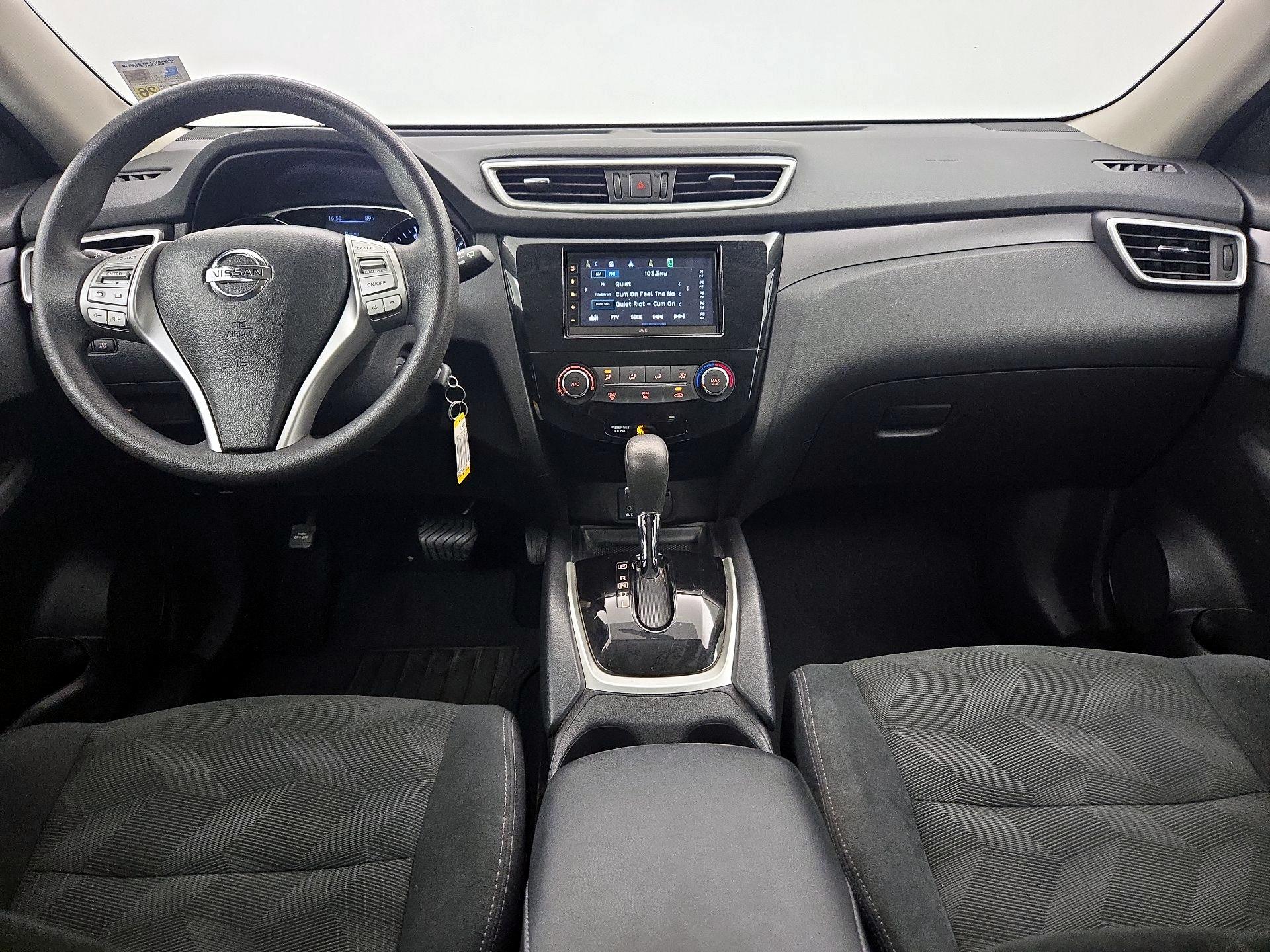 Thumbnail: 2016 Nissan Rogue - 9