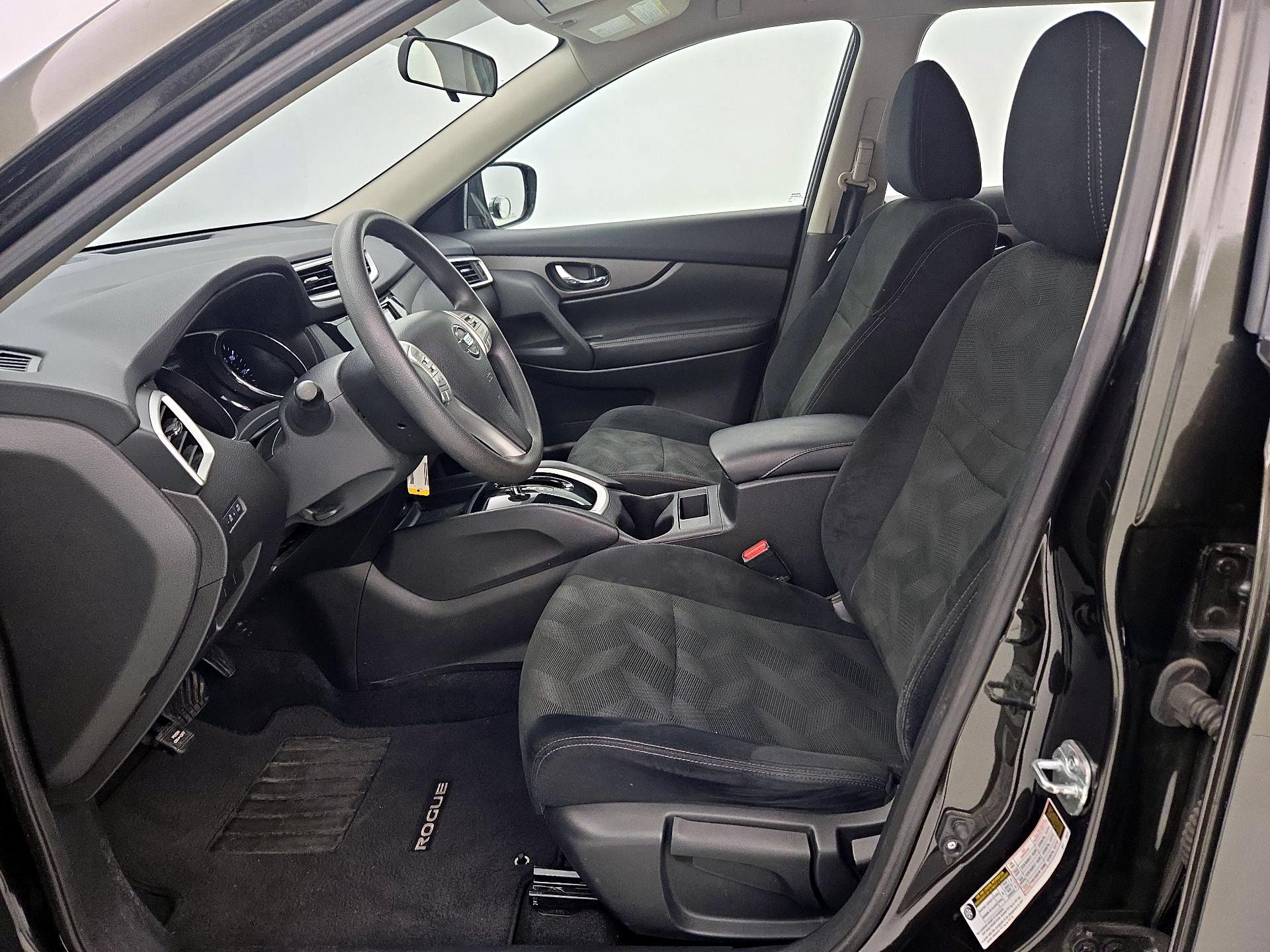 Thumbnail: 2016 Nissan Rogue - 11