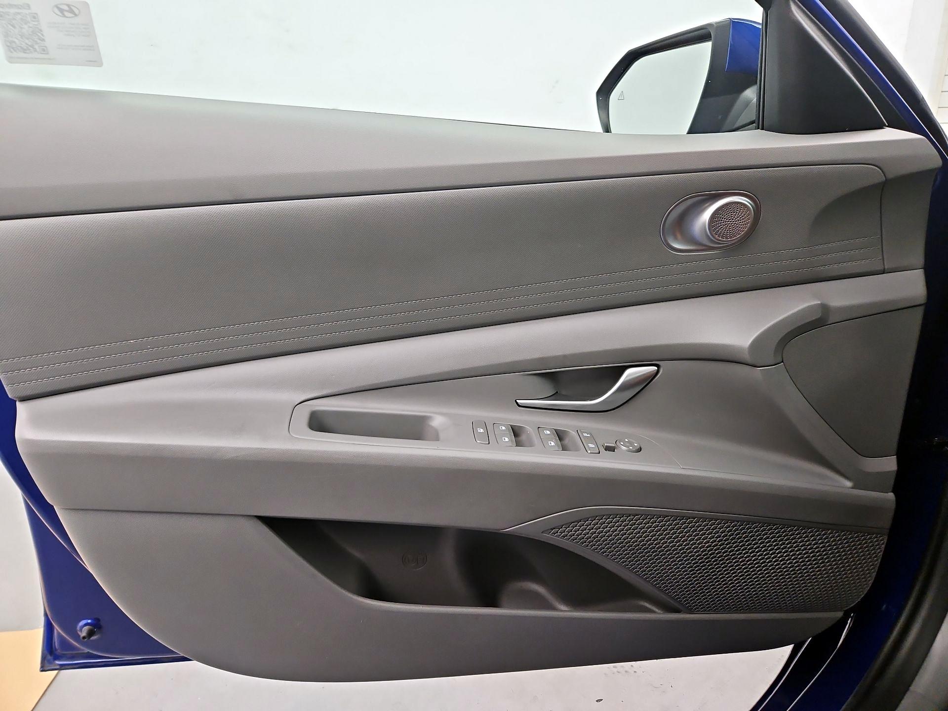 Thumbnail: 2024 Hyundai Elantra - 12