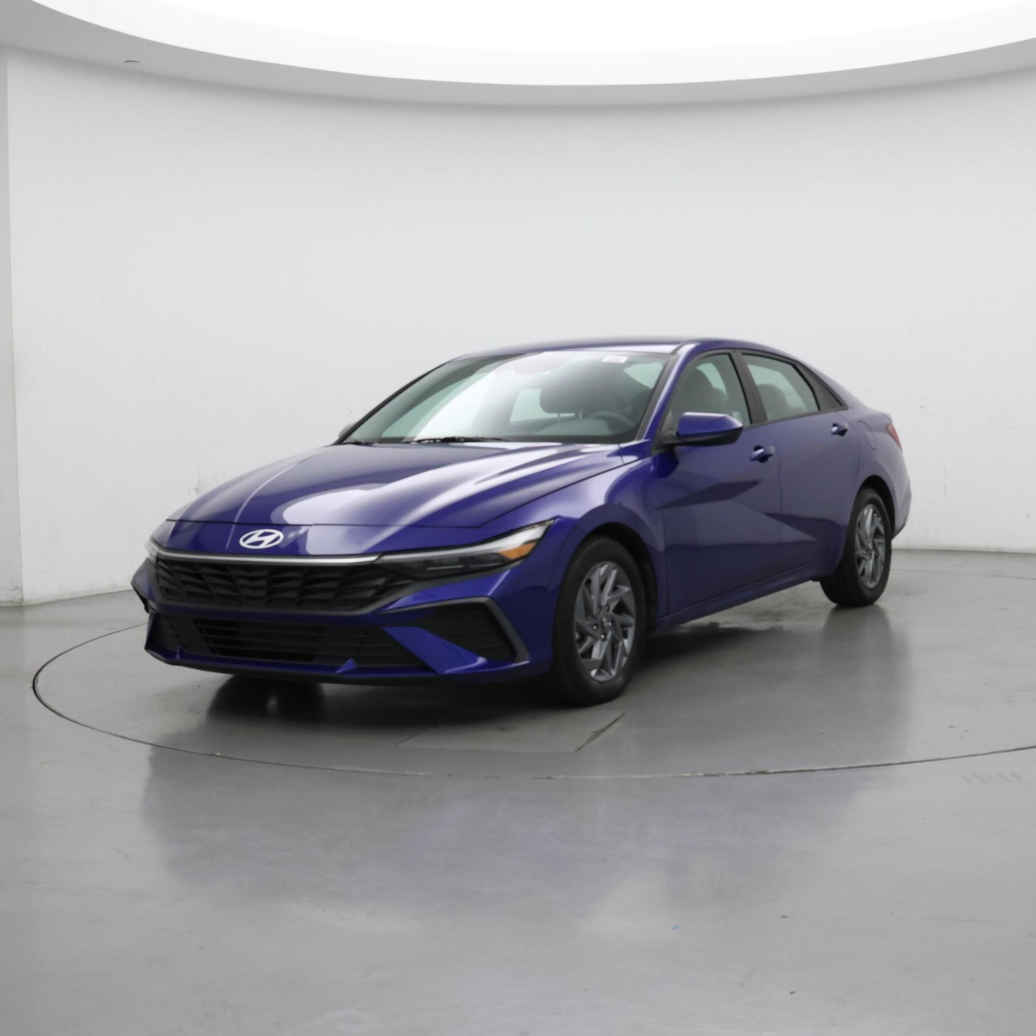 Thumbnail: 2024 Hyundai Elantra - 4