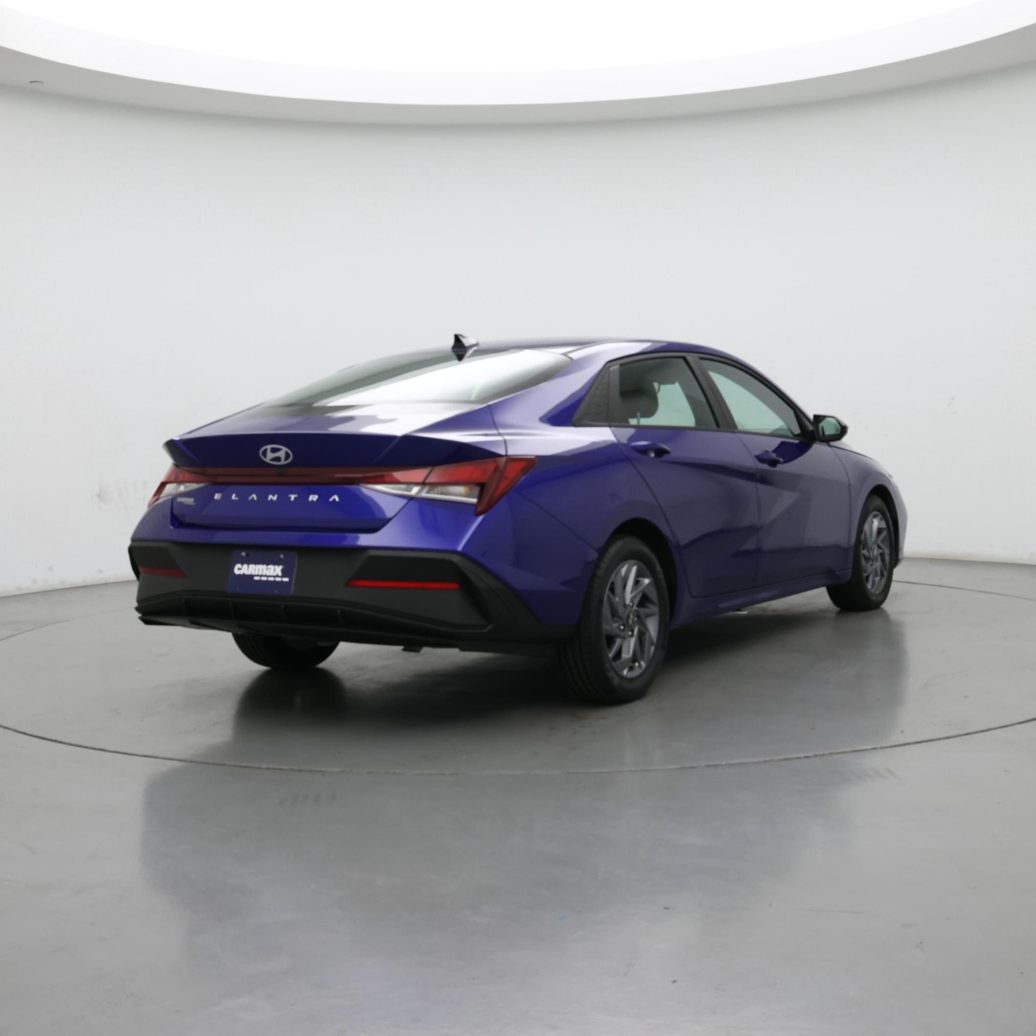 Thumbnail: 2024 Hyundai Elantra - 8