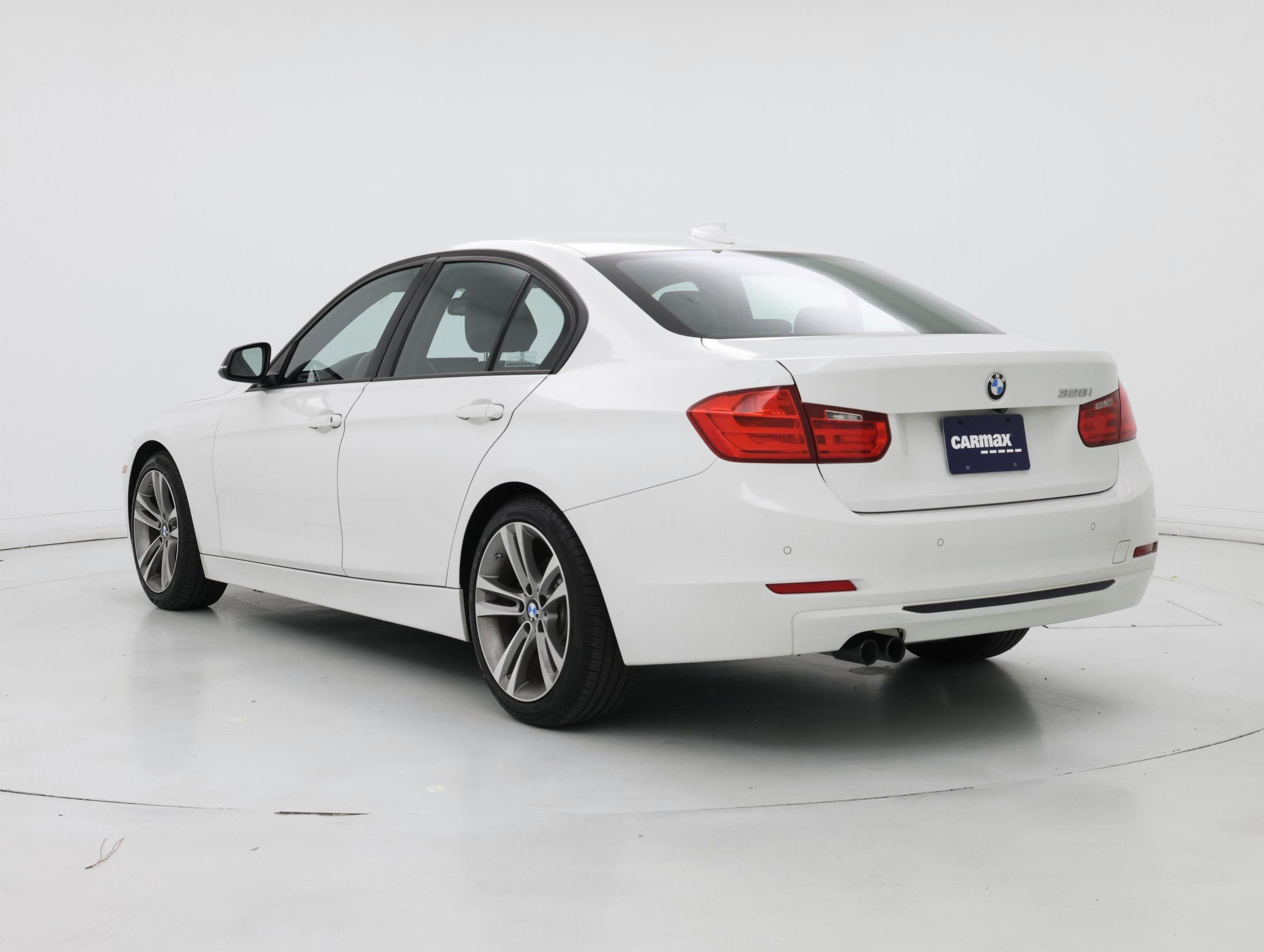 Thumbnail: 2015 BMW 3 Series - 2