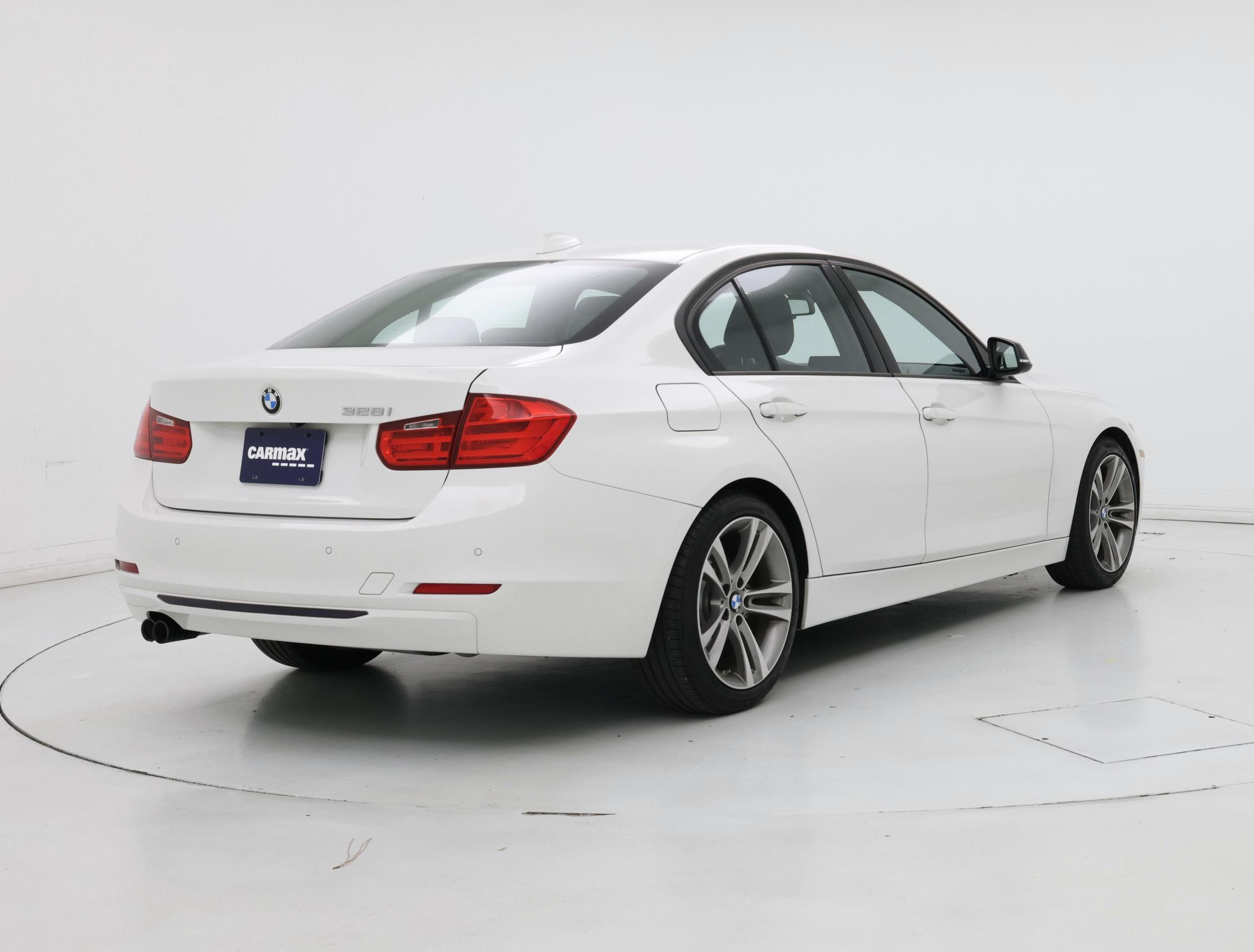 Thumbnail: 2015 BMW 3 Series - 8