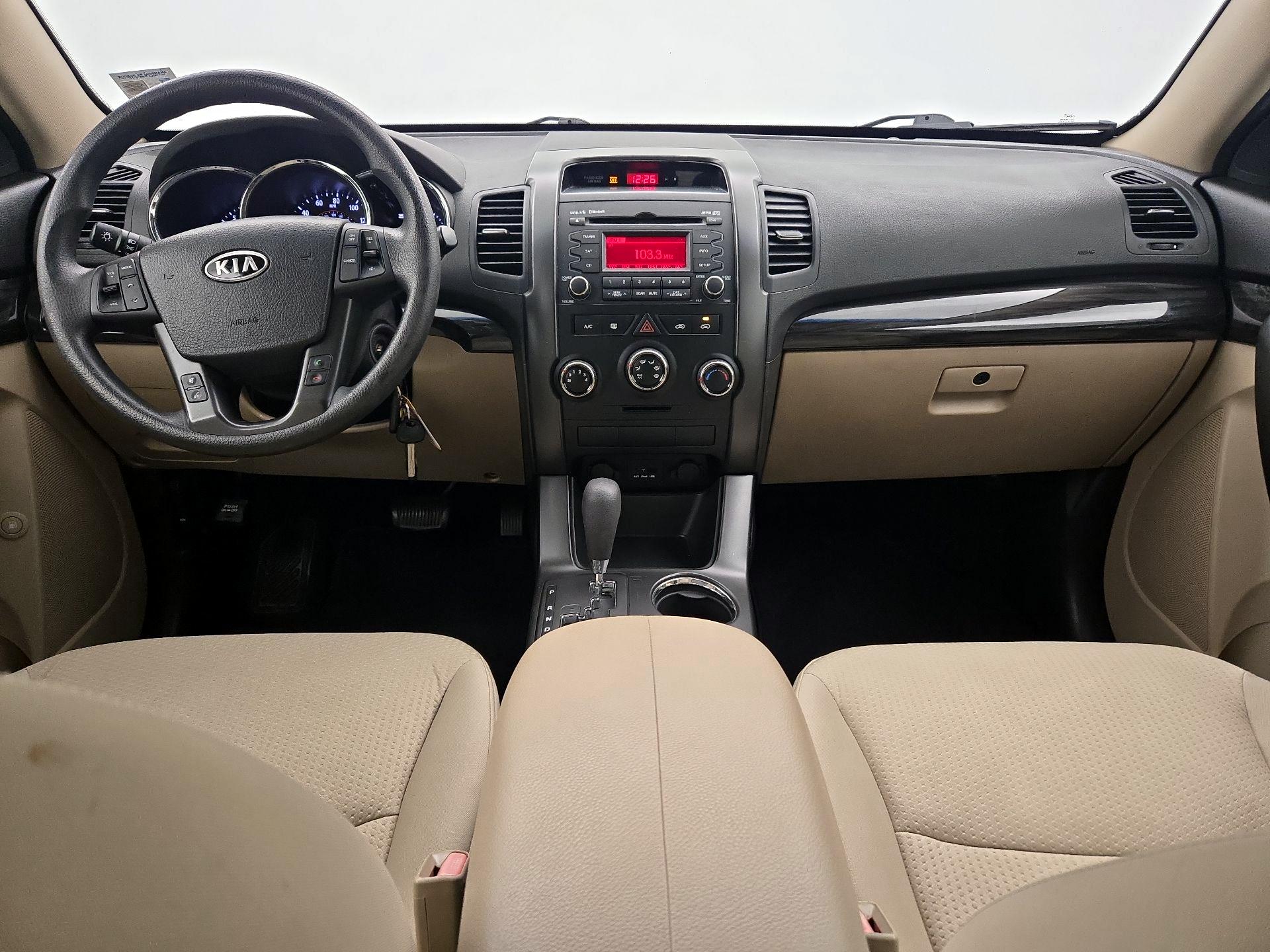 Thumbnail: 2013 Kia Sorento - 9