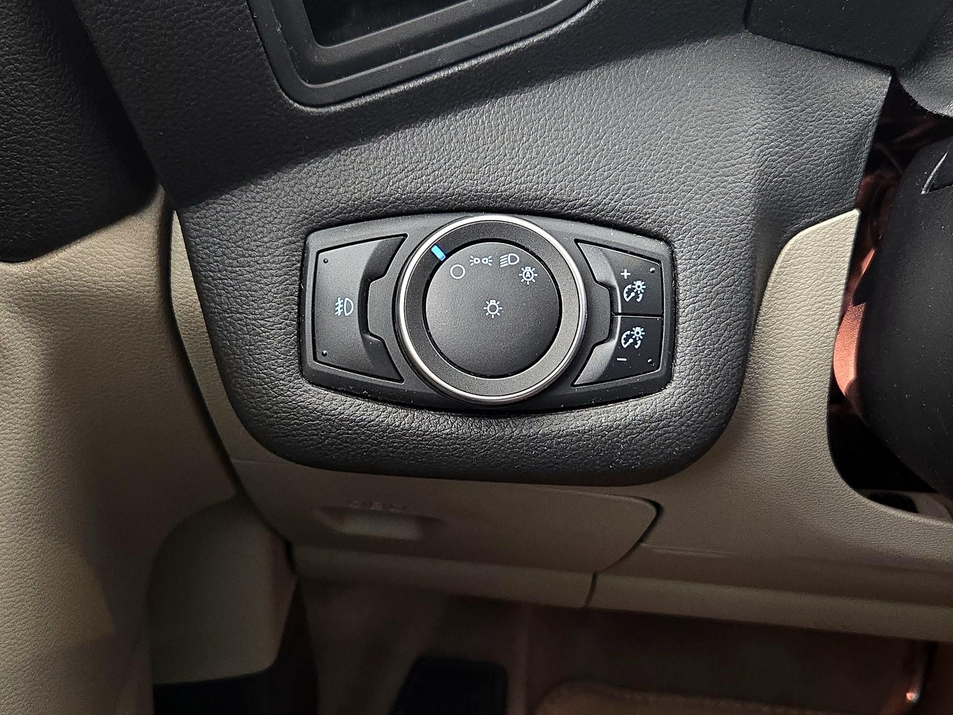 Thumbnail: 2016 Ford Escape - 13
