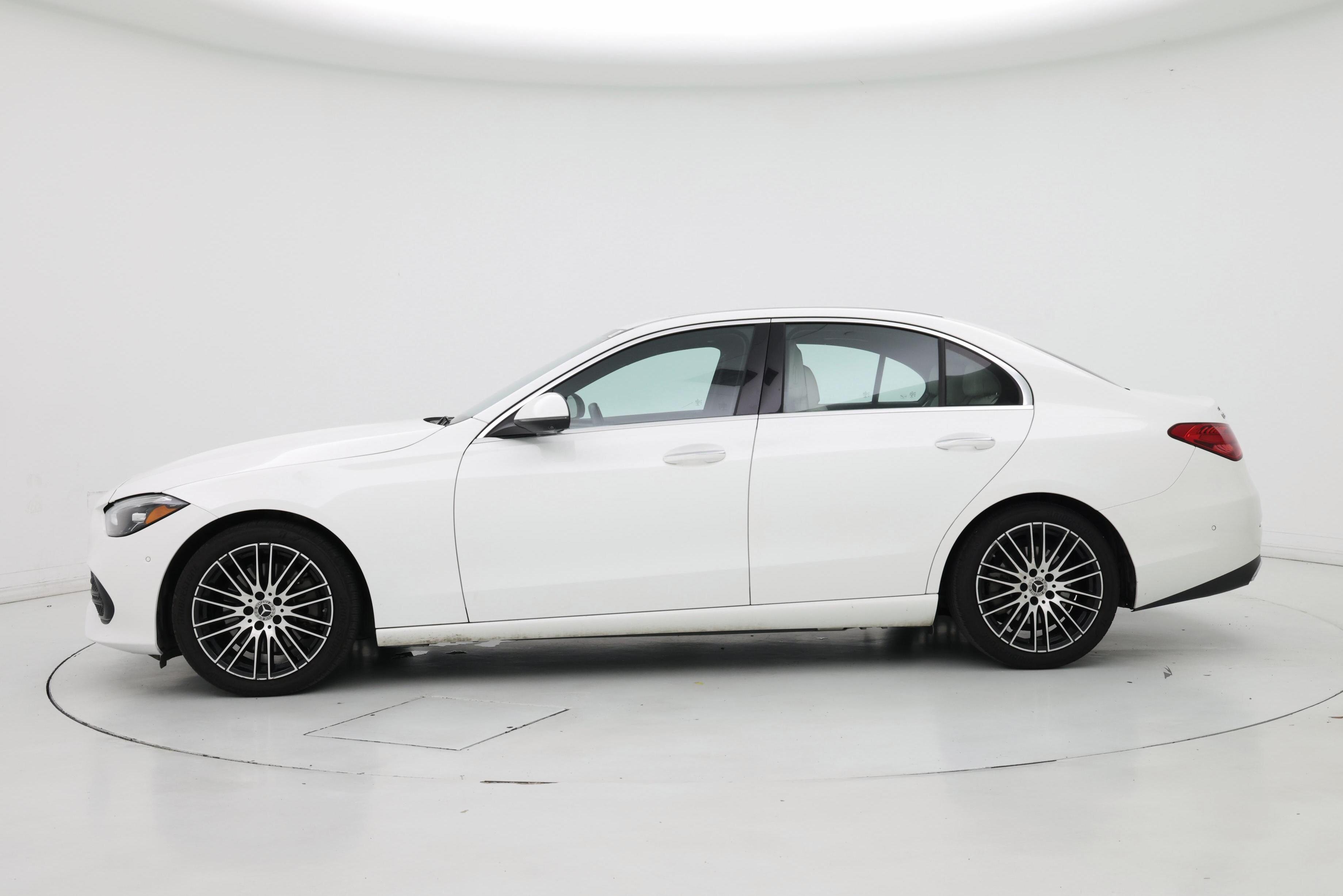 Thumbnail: 2022 Mercedes-Benz C-Class - 3