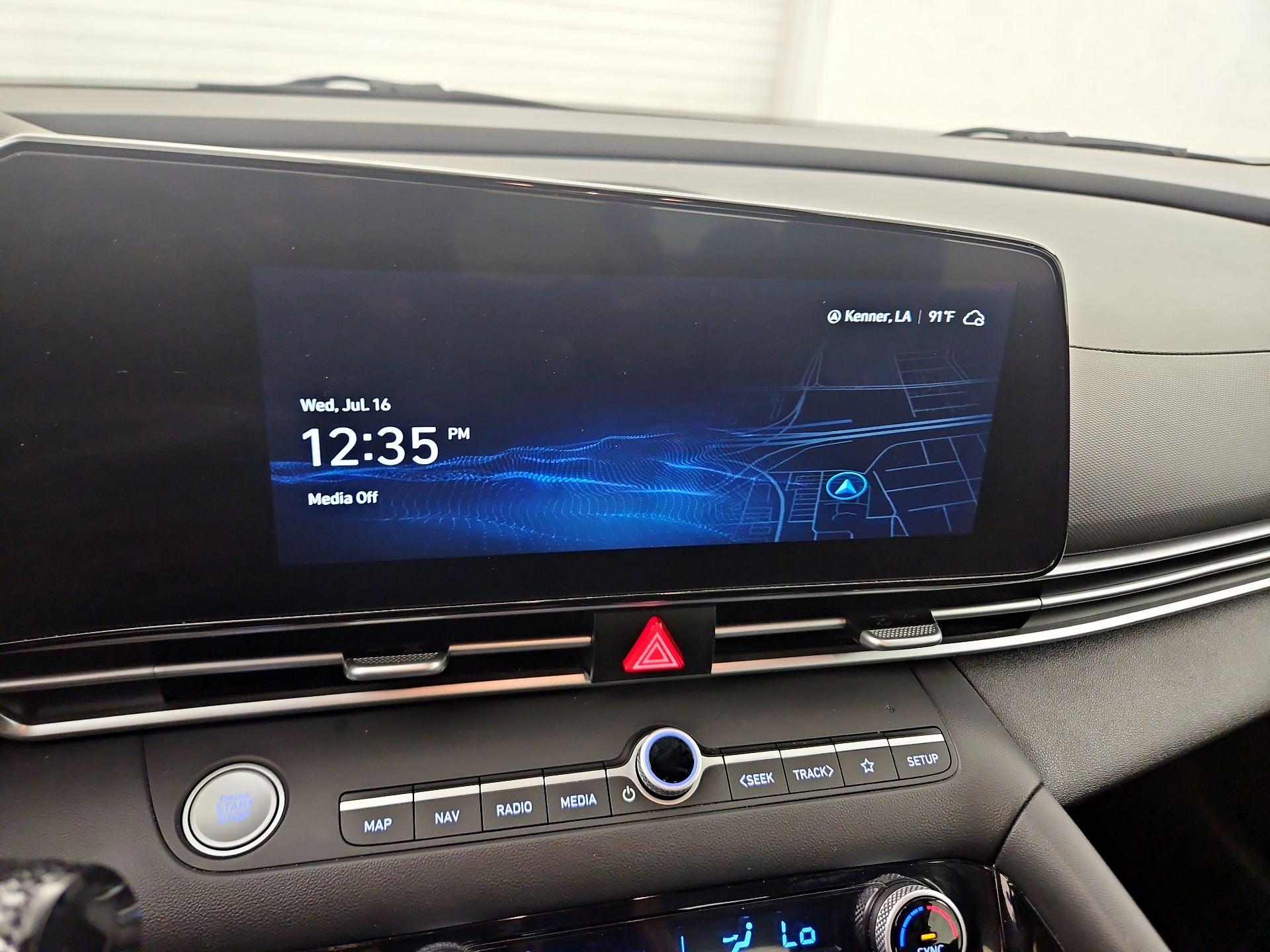 Thumbnail: 2023 Hyundai Elantra - 14