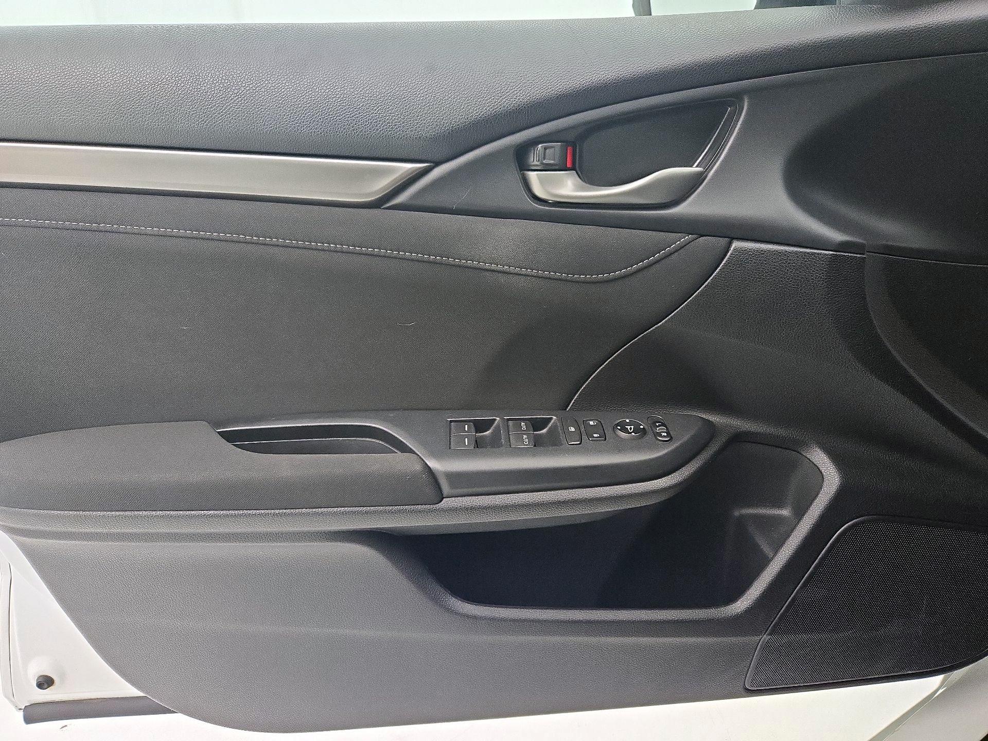 Thumbnail: 2019 Honda Civic - 12