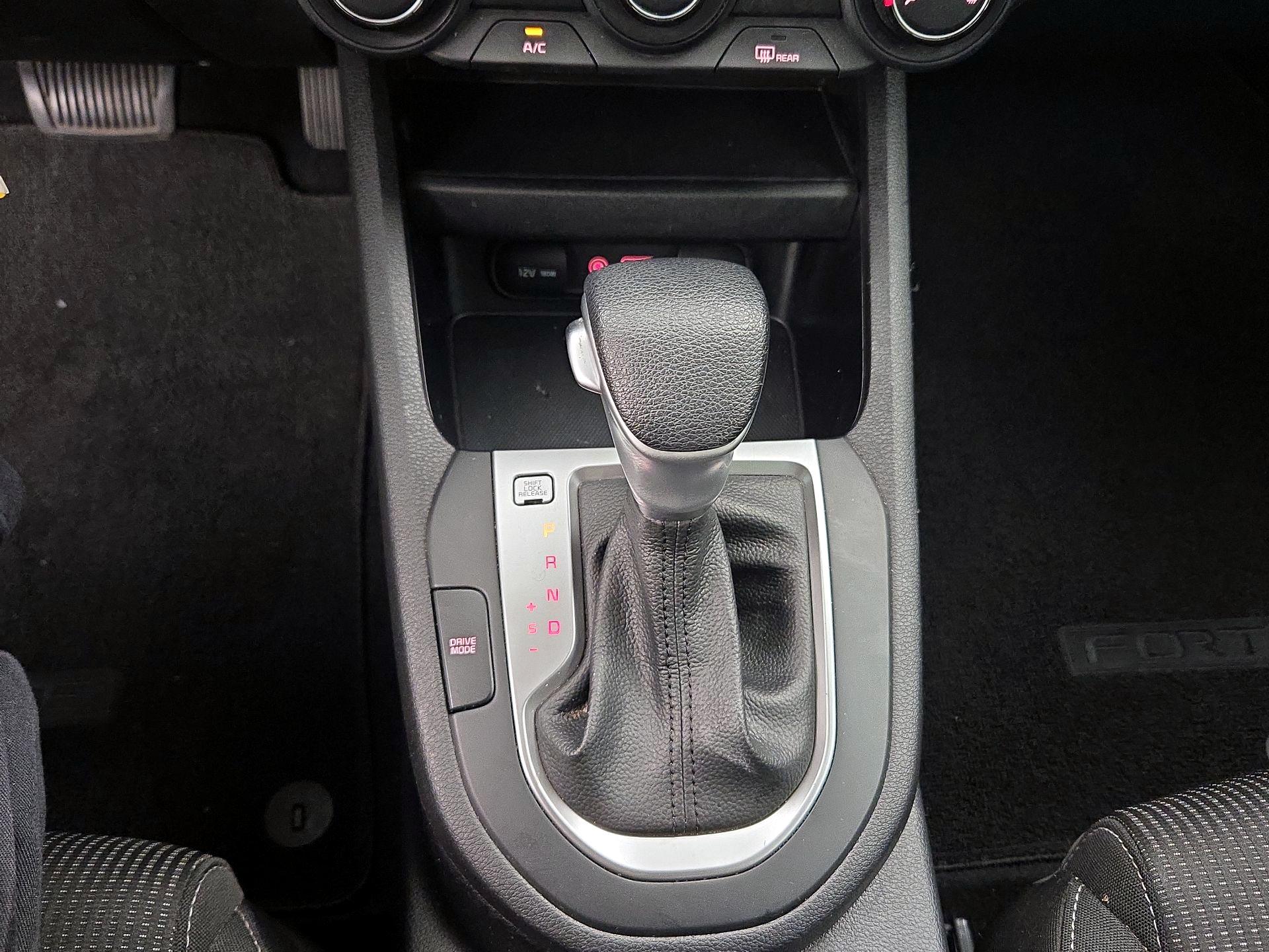 Thumbnail: 2021 Kia Forte - 17