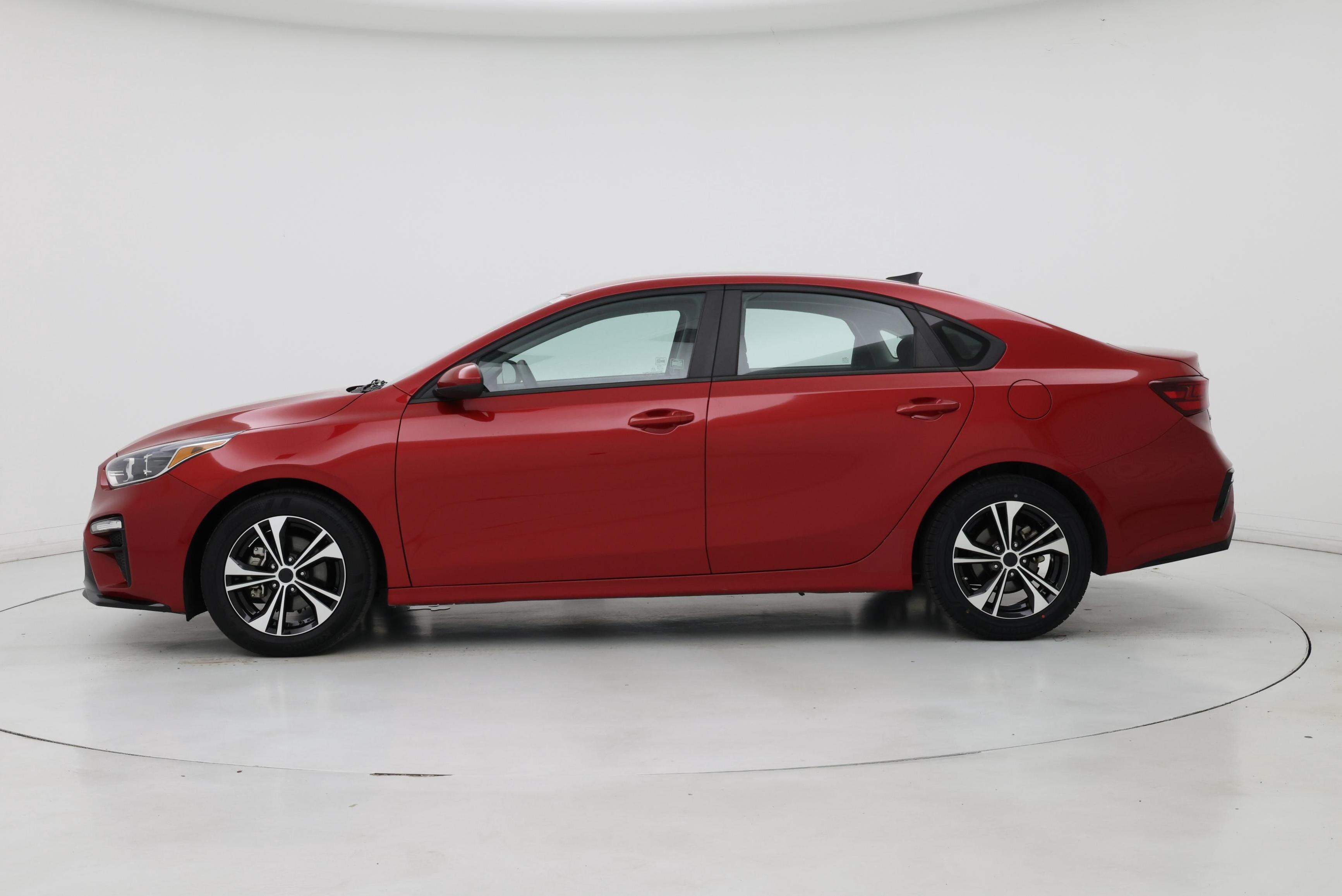 Thumbnail: 2021 Kia Forte - 3