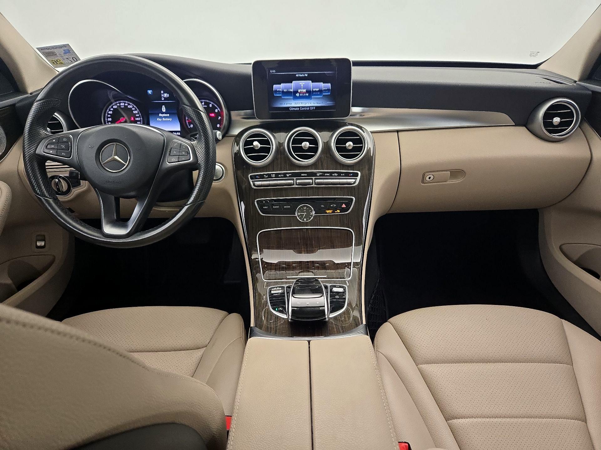 Thumbnail: 2015 Mercedes-Benz C-Class - 9