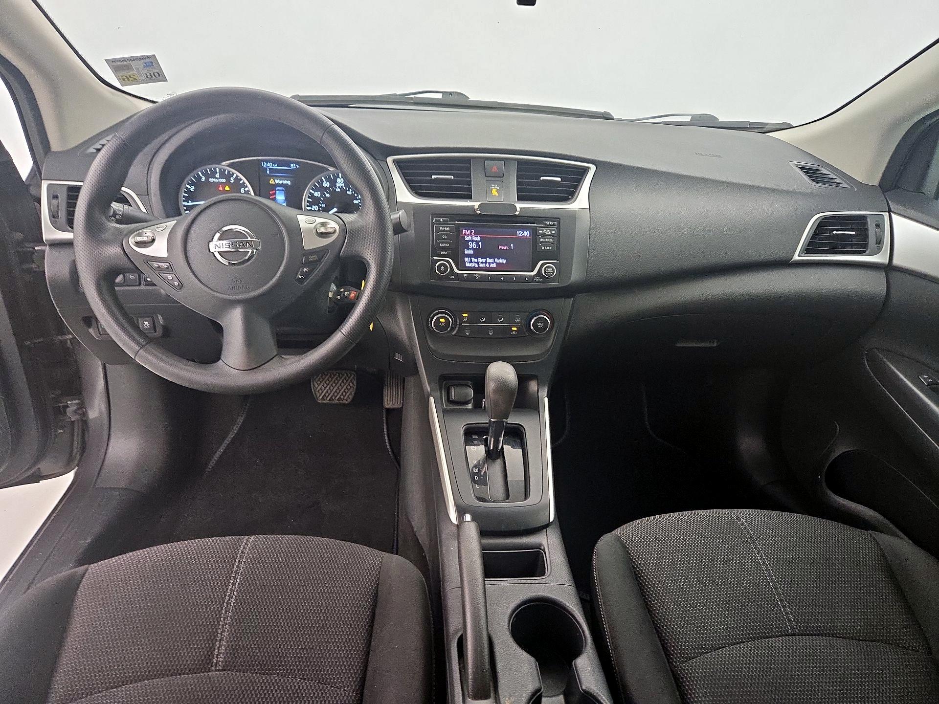 Thumbnail: 2018 Nissan Sentra - 9