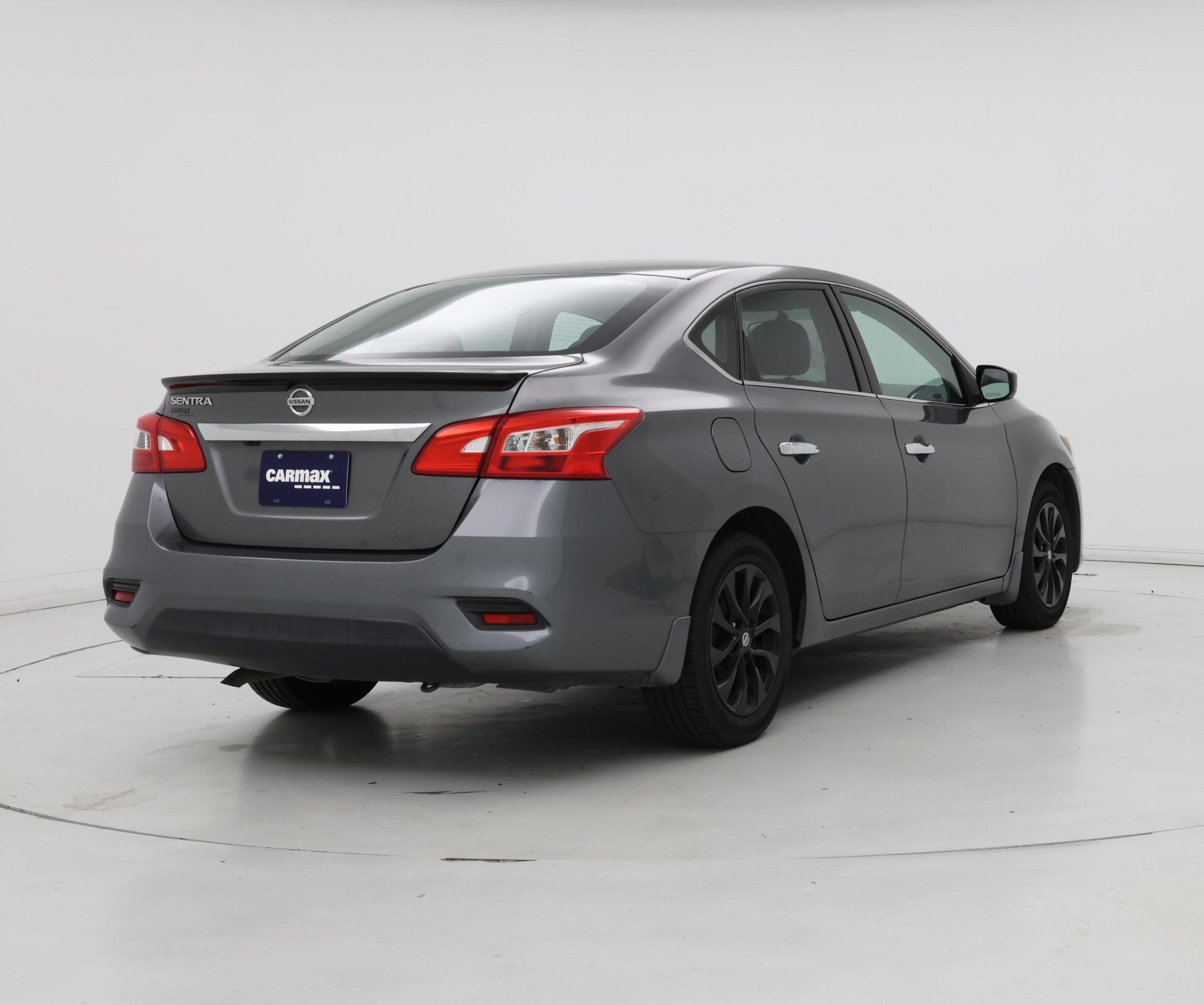 Thumbnail: 2018 Nissan Sentra - 8