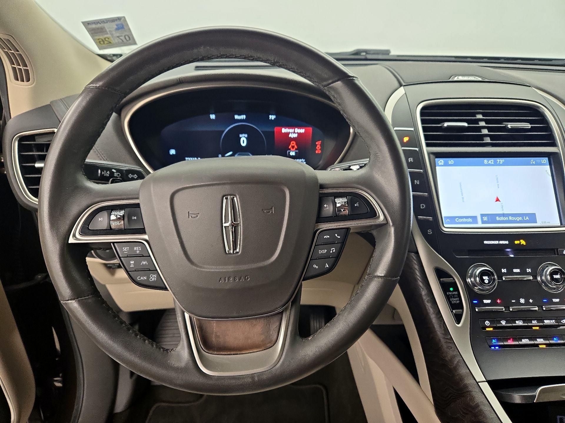 Thumbnail: 2020 Lincoln Nautilus - 10