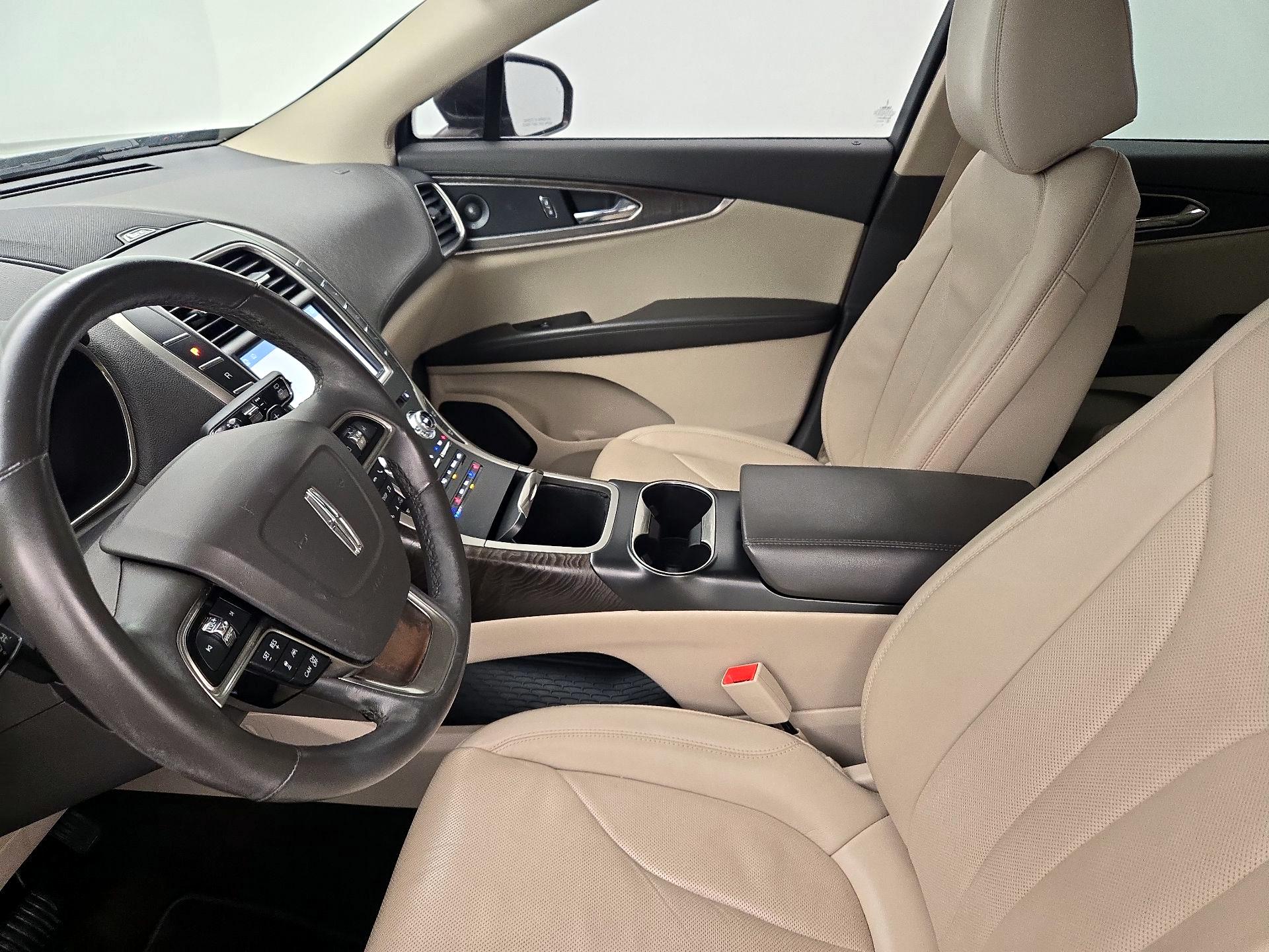 Thumbnail: 2020 Lincoln Nautilus - 11