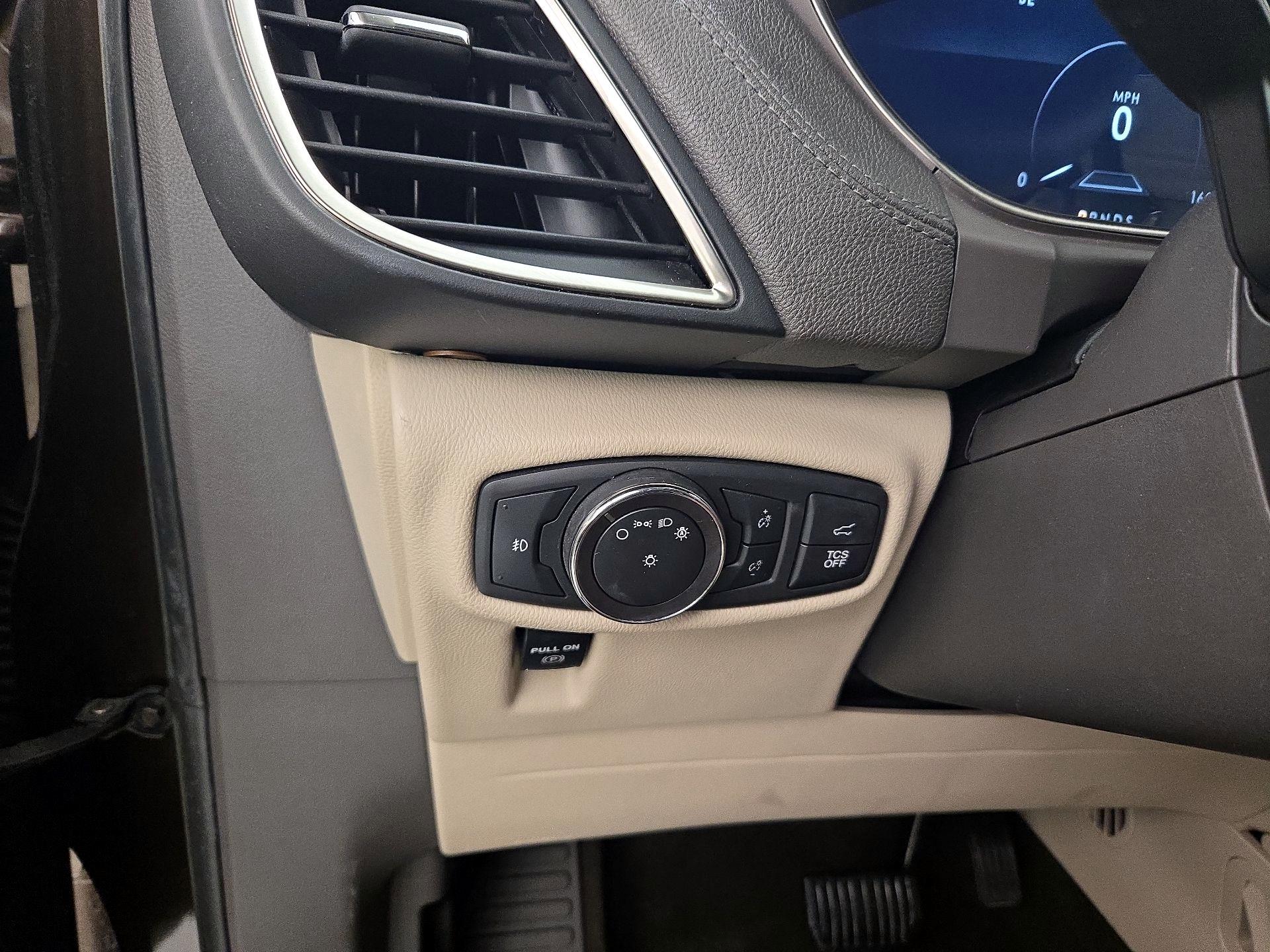 Thumbnail: 2020 Lincoln Nautilus - 13