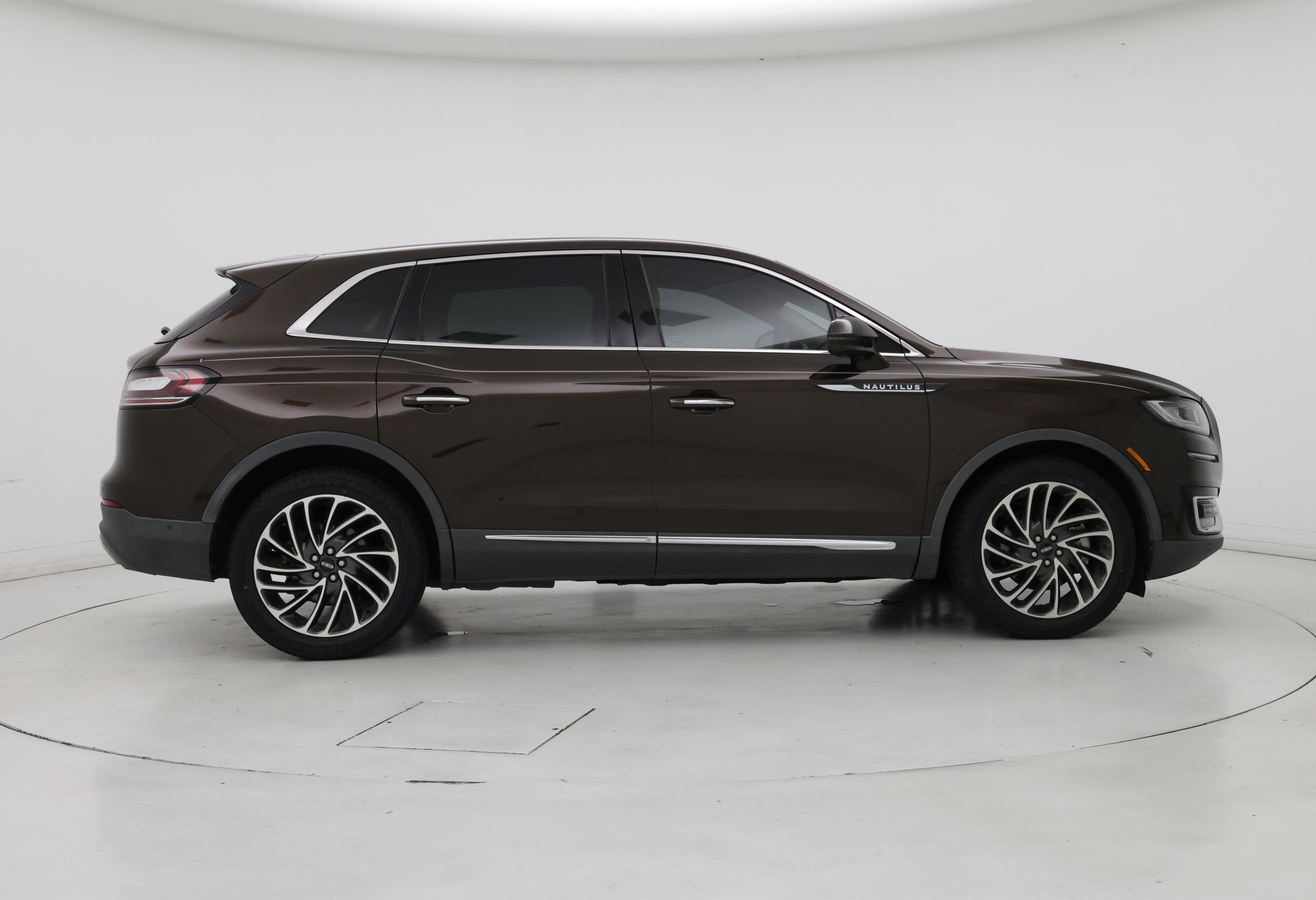 Thumbnail: 2020 Lincoln Nautilus - 7