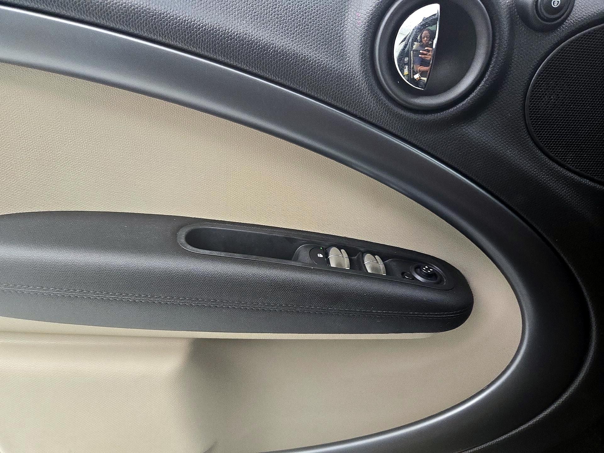 Thumbnail: 2014 MINI Cooper Countryman - 12