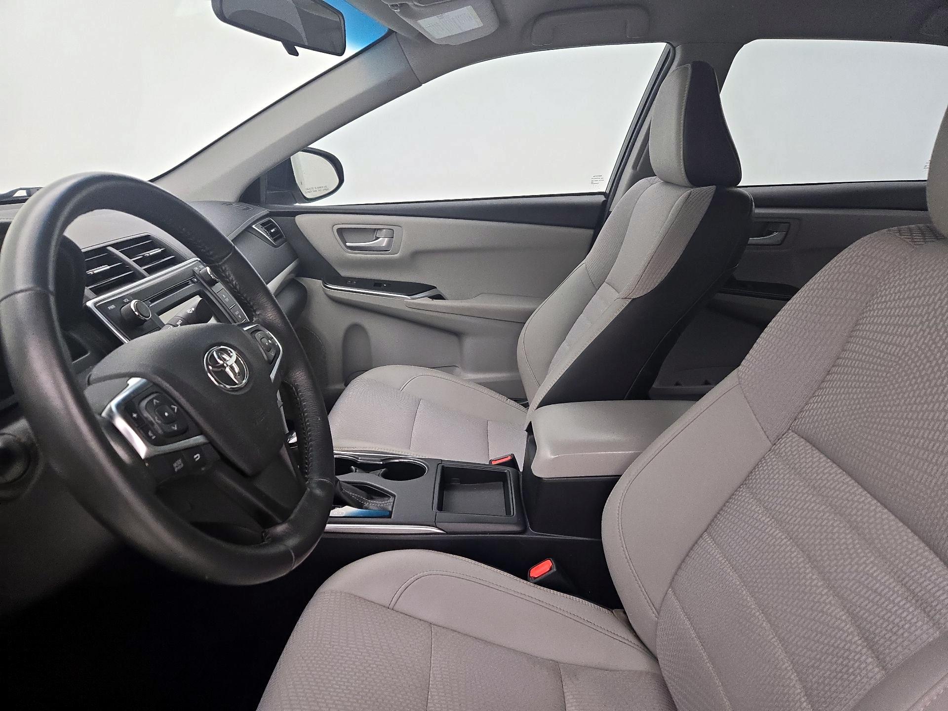 Thumbnail: 2017 Toyota Camry - 11