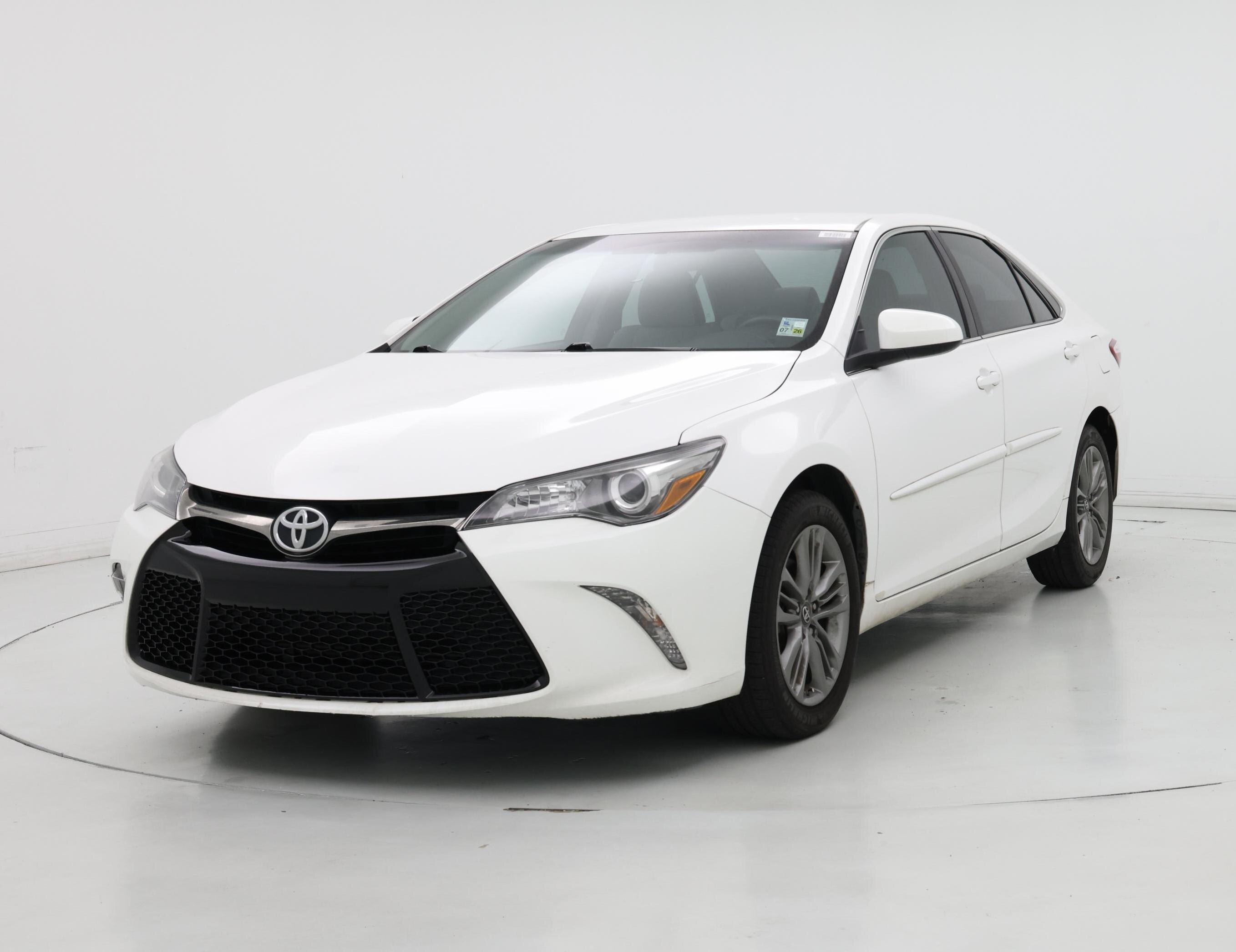 Thumbnail: 2017 Toyota Camry - 4