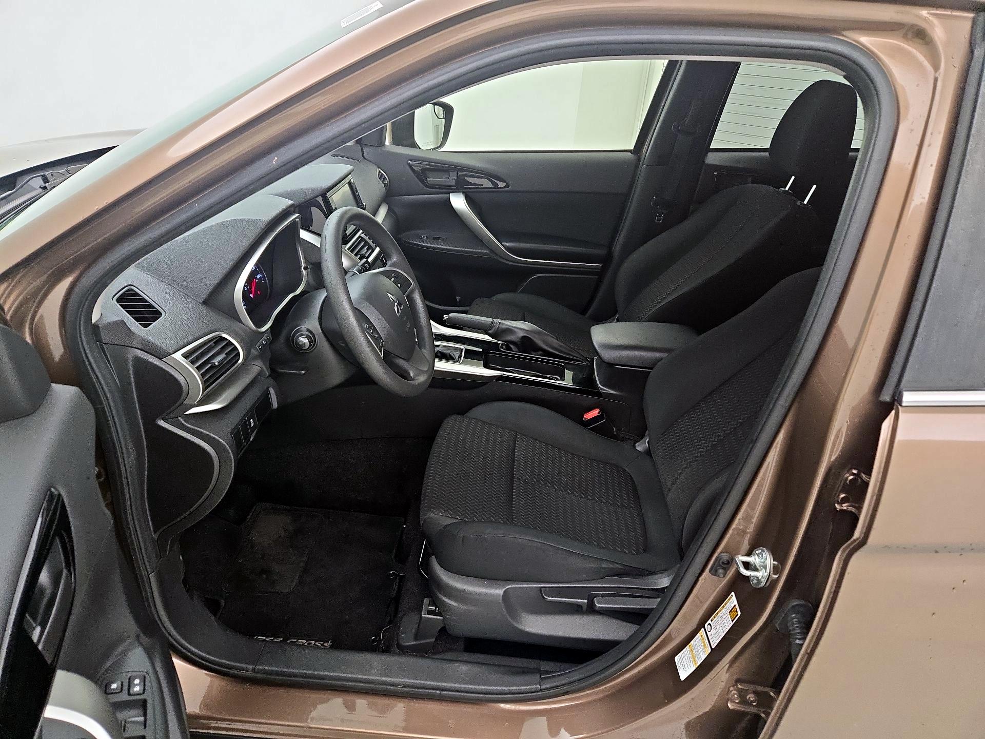 Thumbnail: 2018 Mitsubishi Eclipse Cross - 11