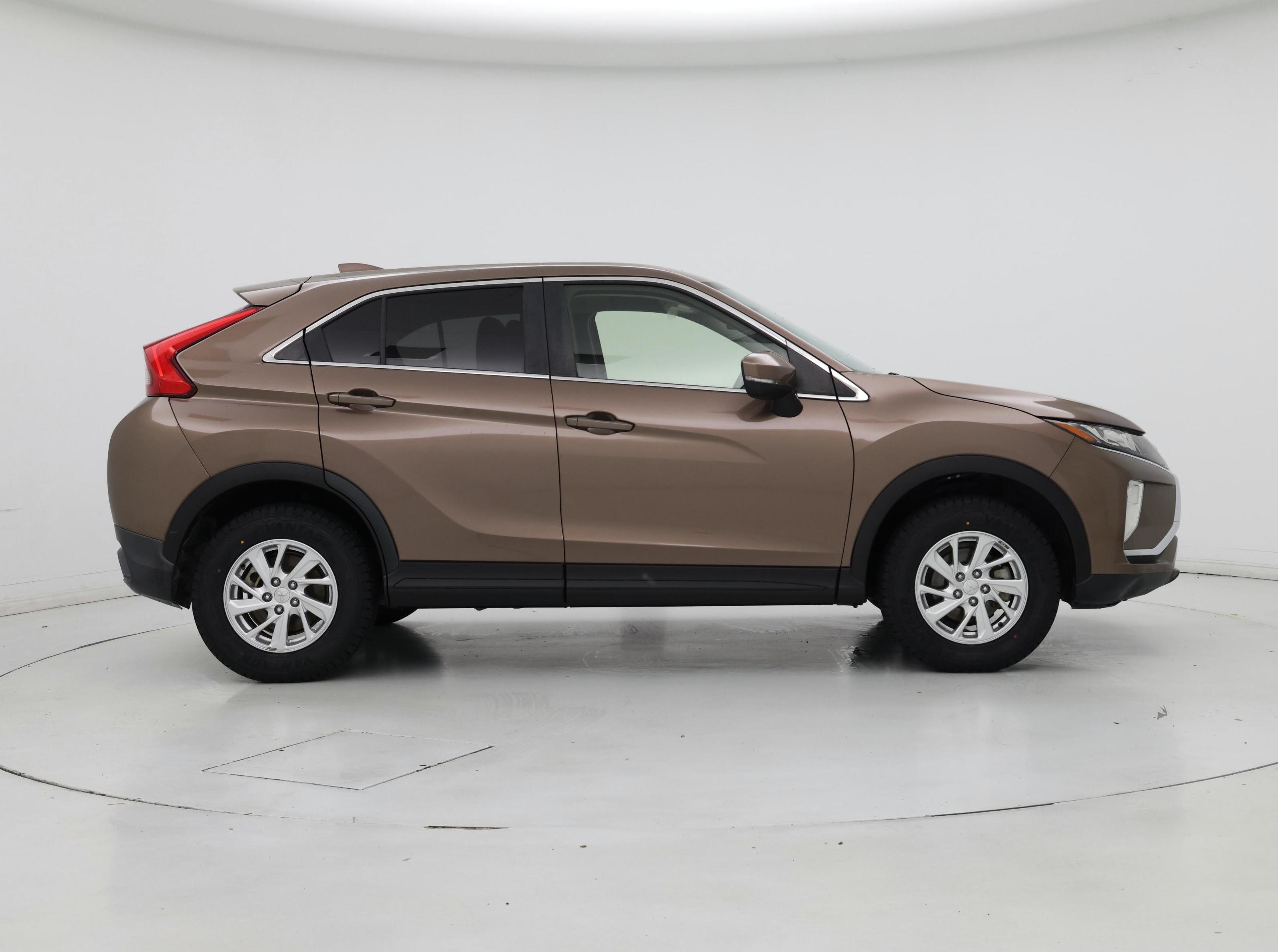 Thumbnail: 2018 Mitsubishi Eclipse Cross - 7