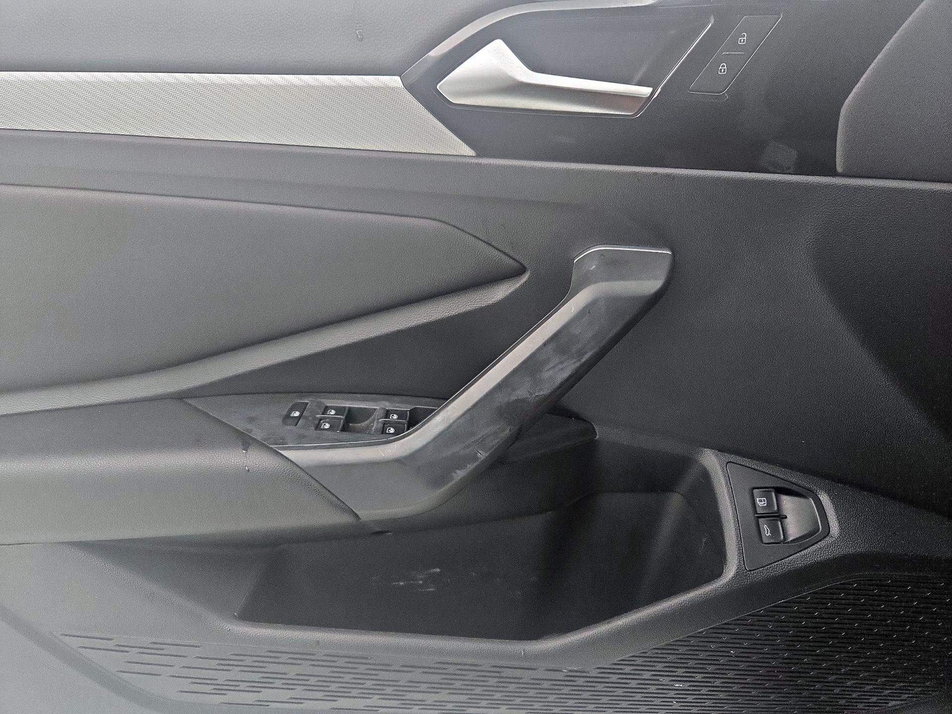 Thumbnail: 2021 Volkswagen Jetta - 12