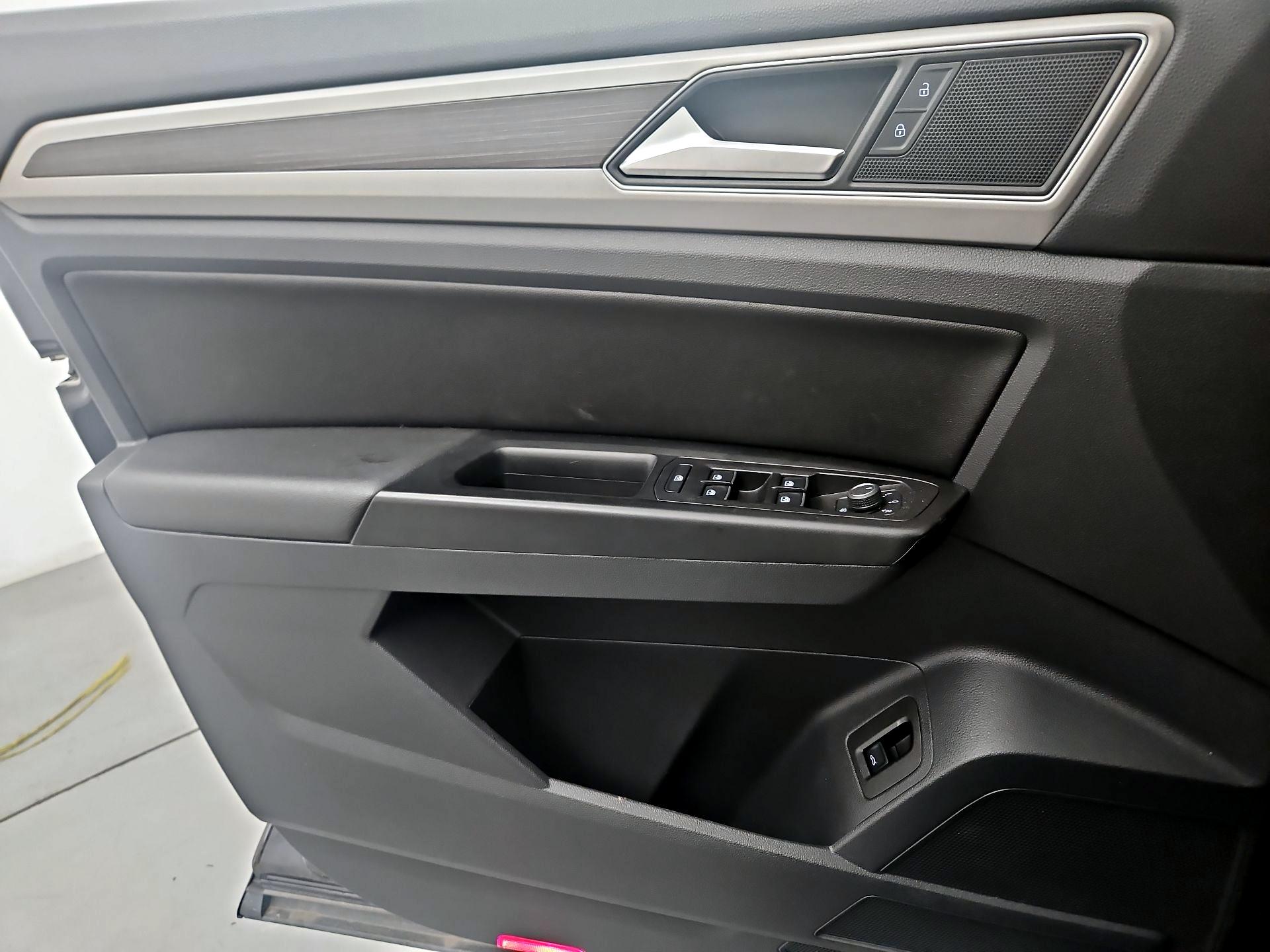 Thumbnail: 2019 Volkswagen Atlas - 12