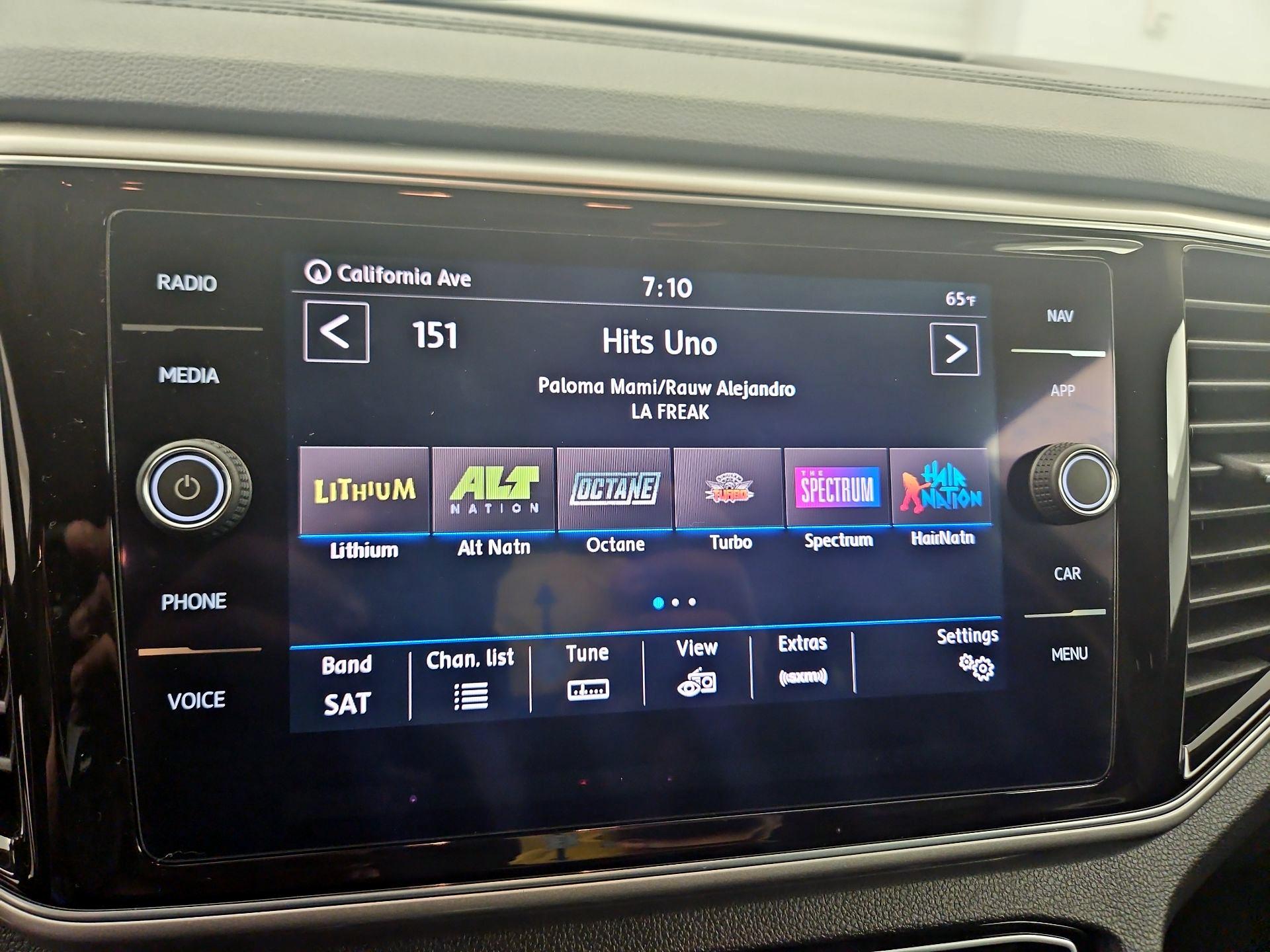 Thumbnail: 2019 Volkswagen Atlas - 16