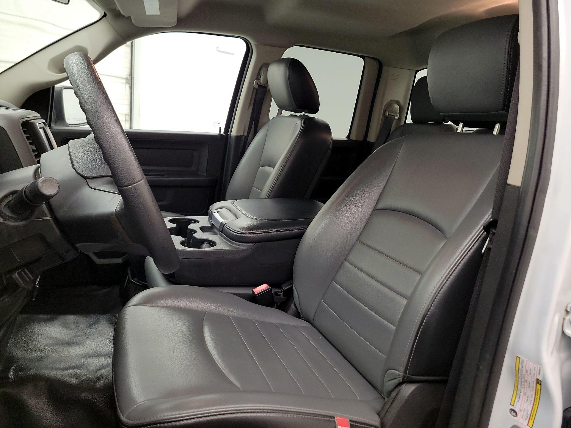 Thumbnail: 2021 RAM 1500 Classic - 11