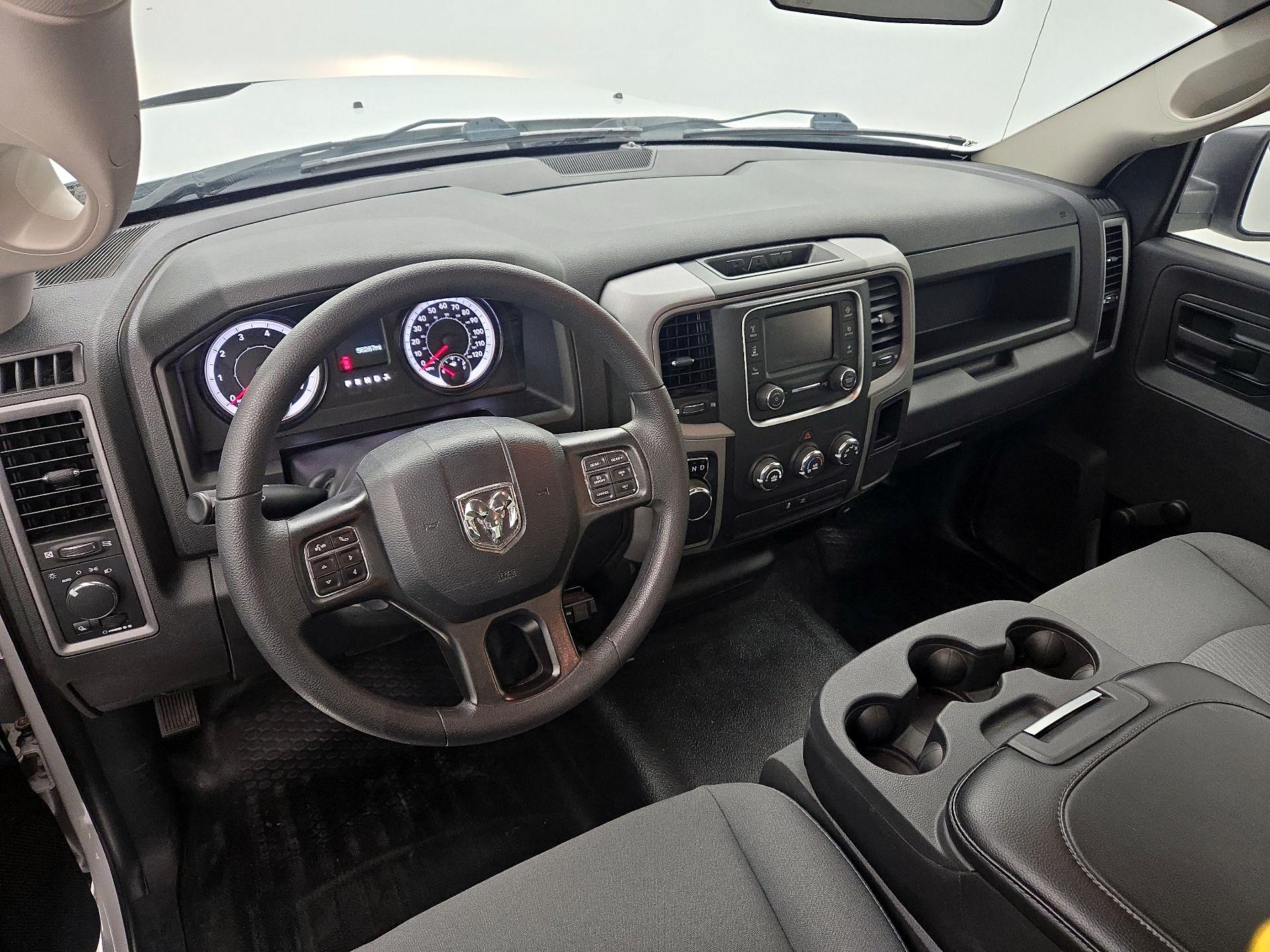 Thumbnail: 2021 RAM 1500 Classic - 9