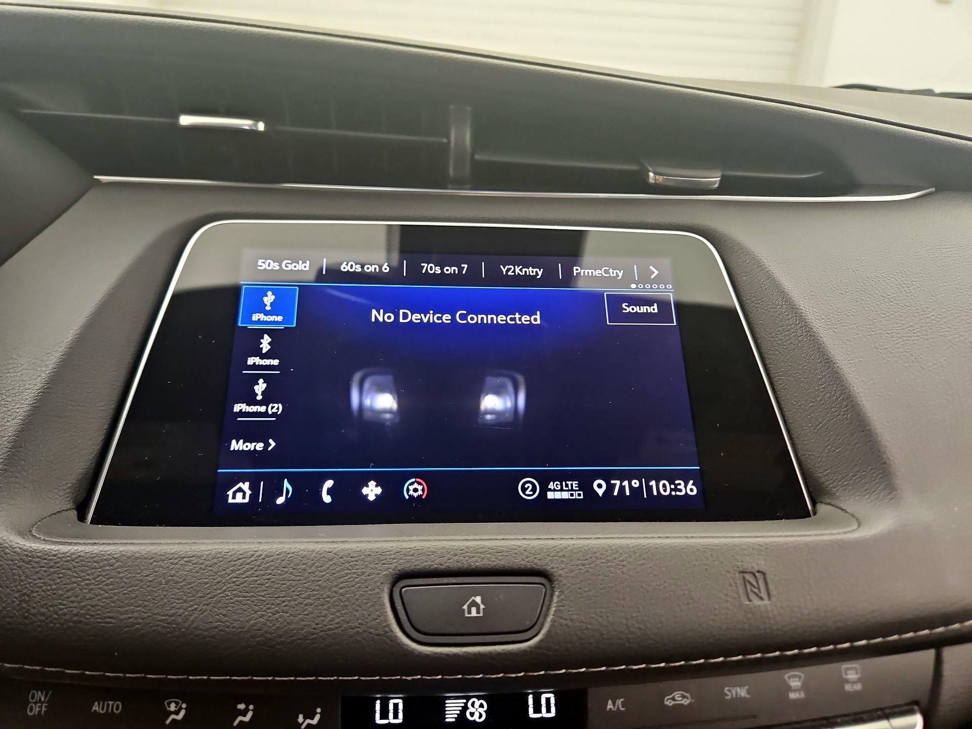 Thumbnail: 2020 Cadillac XT4 - 15