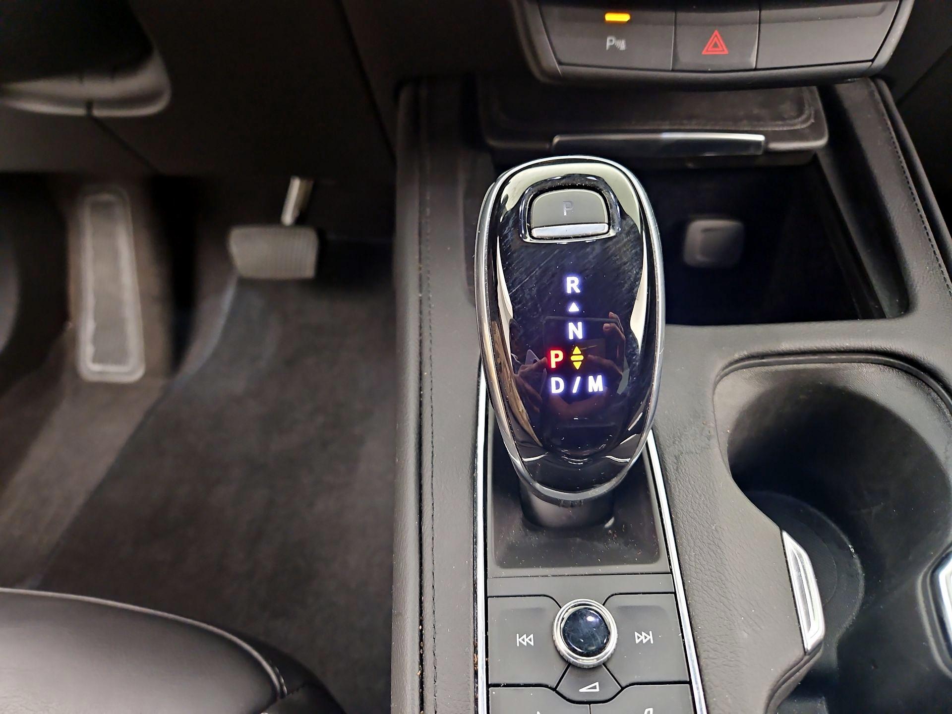 Thumbnail: 2020 Cadillac XT4 - 17